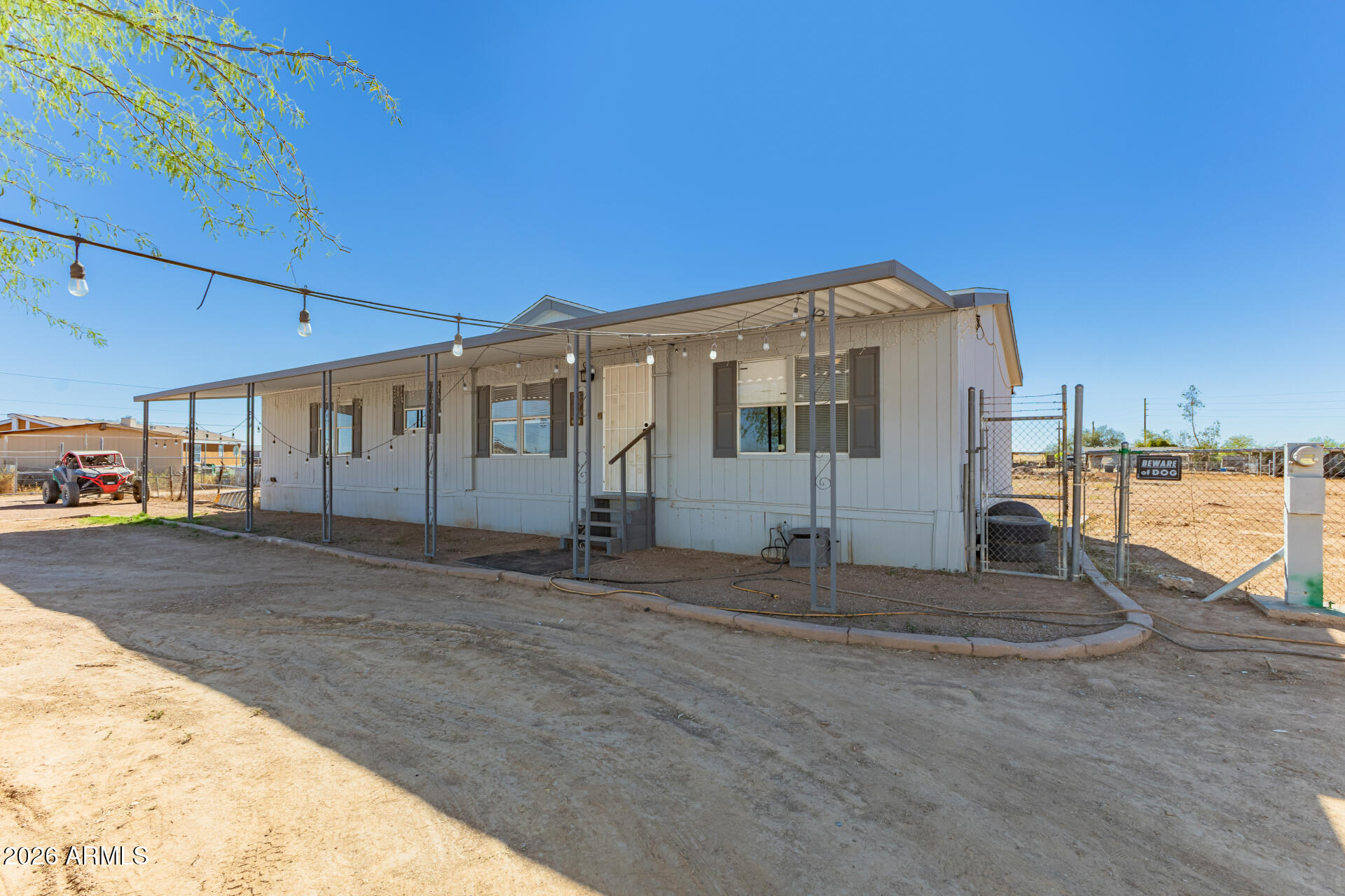 COM @ SW COR OF SEC 8-3S-9E TH N-50 TH E-644.86 TH - Residential