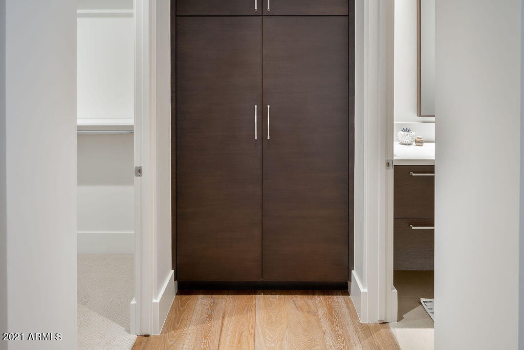 RITZ-CARLTON PARCEL B - Residential