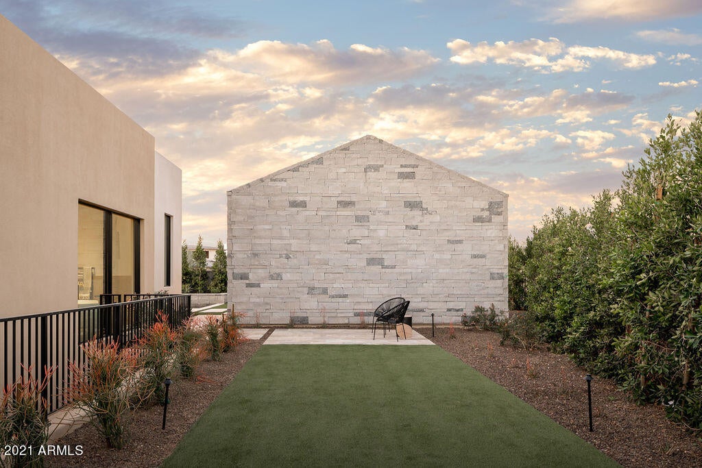 RITZ-CARLTON PARCEL B - Residential