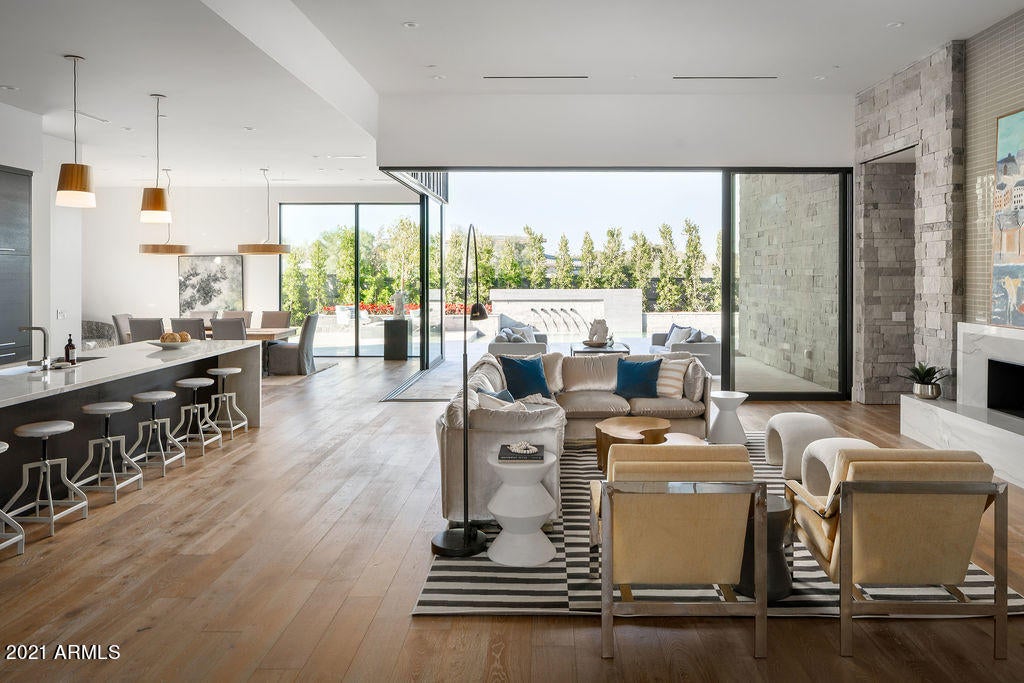 RITZ-CARLTON PARCEL B - Residential