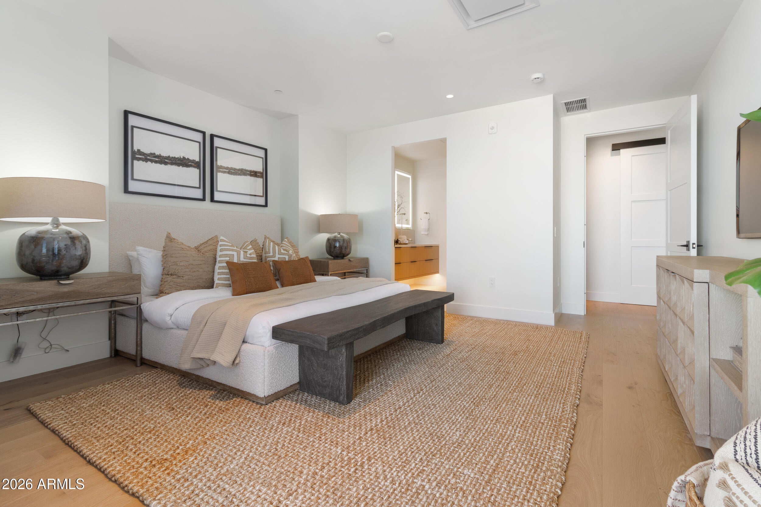 ASCENT AT THE PHOENICIAN CAMELBACK RESIDENCES COND - Residential