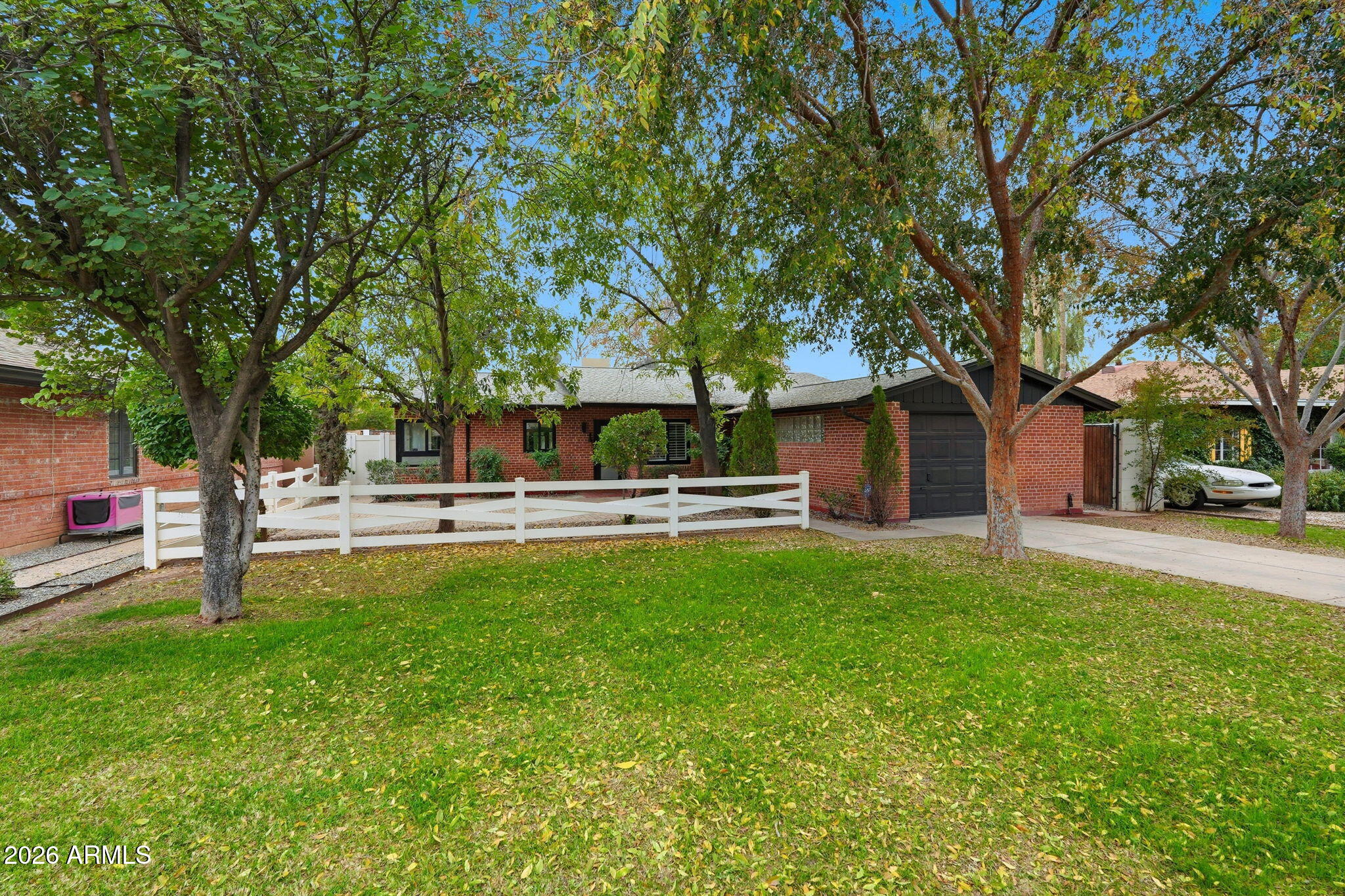 ENCANTO VISTA - Residential