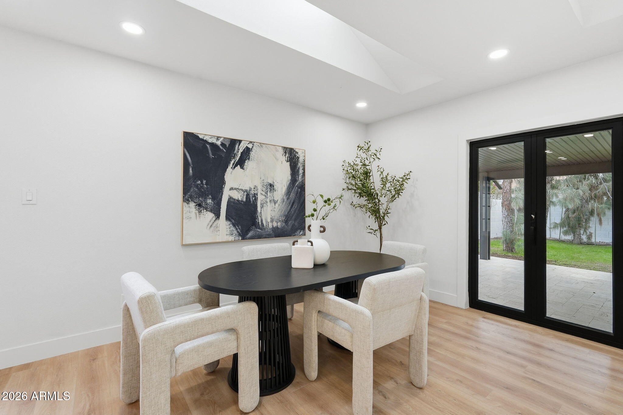 ENCANTO VISTA - Residential