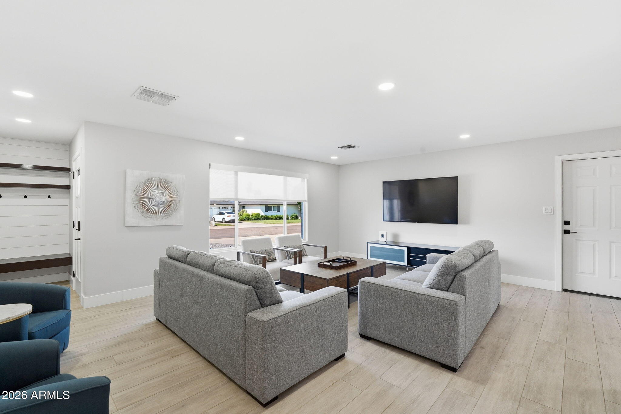 HY-VIEW 4 - Residential