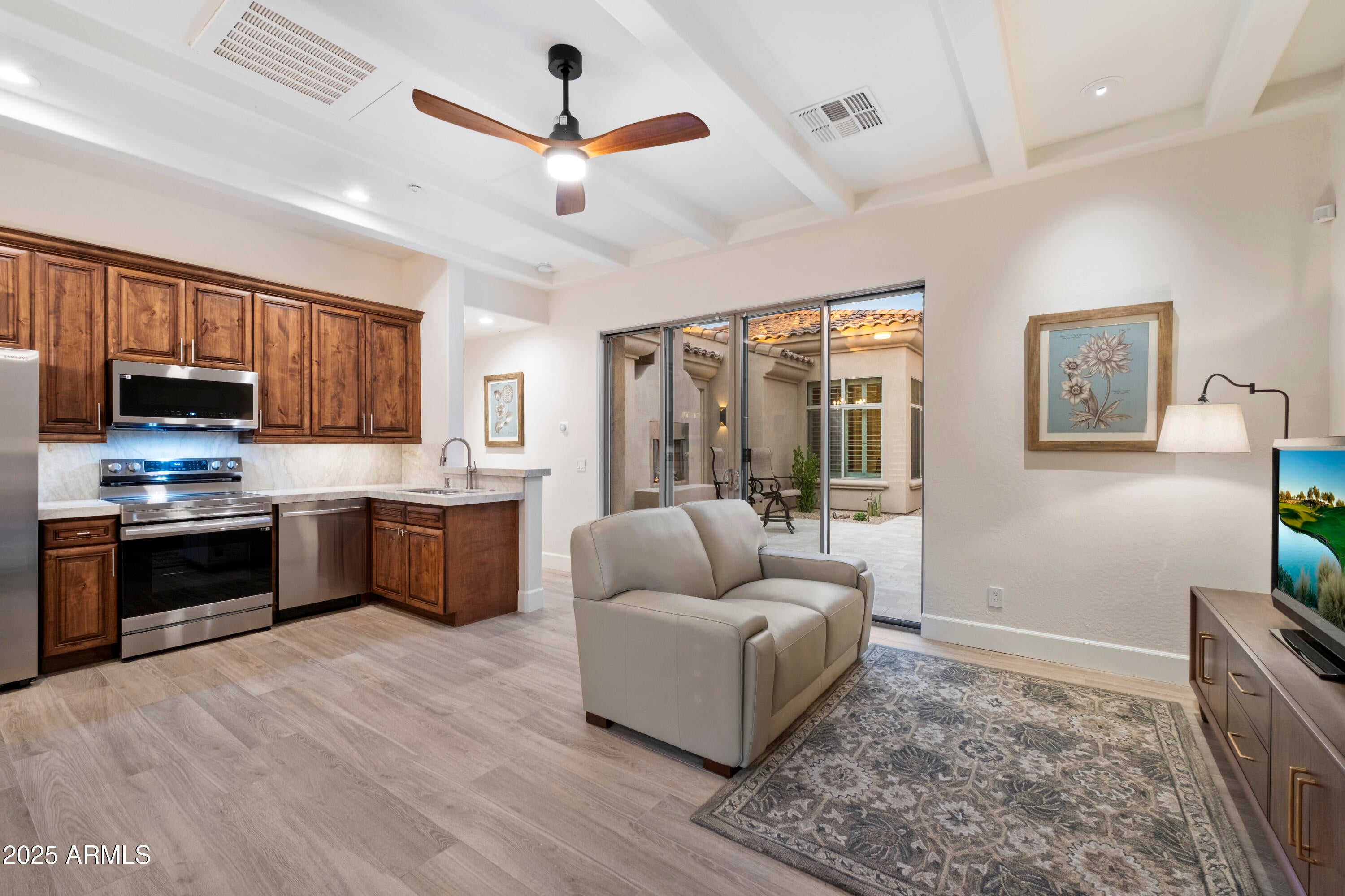 SAGUARO ESTATES - Residential