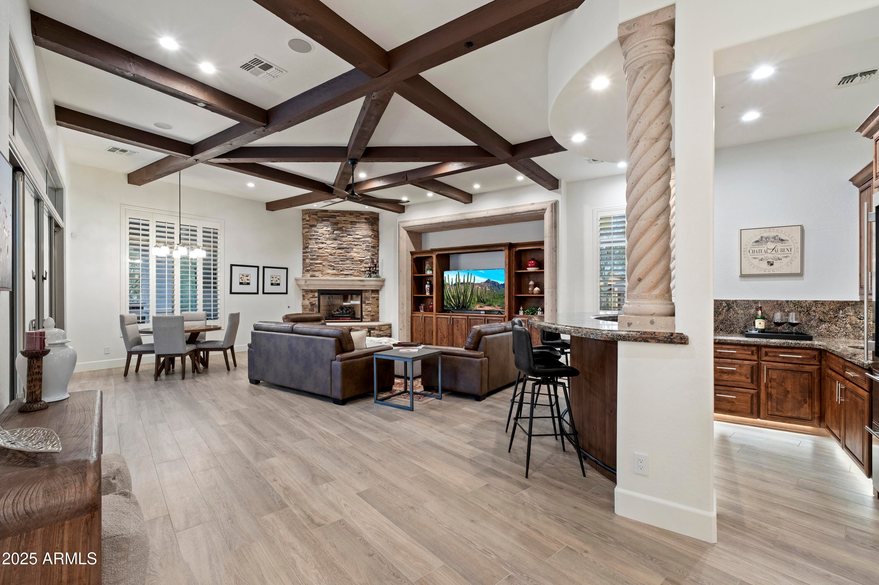 SAGUARO ESTATES - Residential