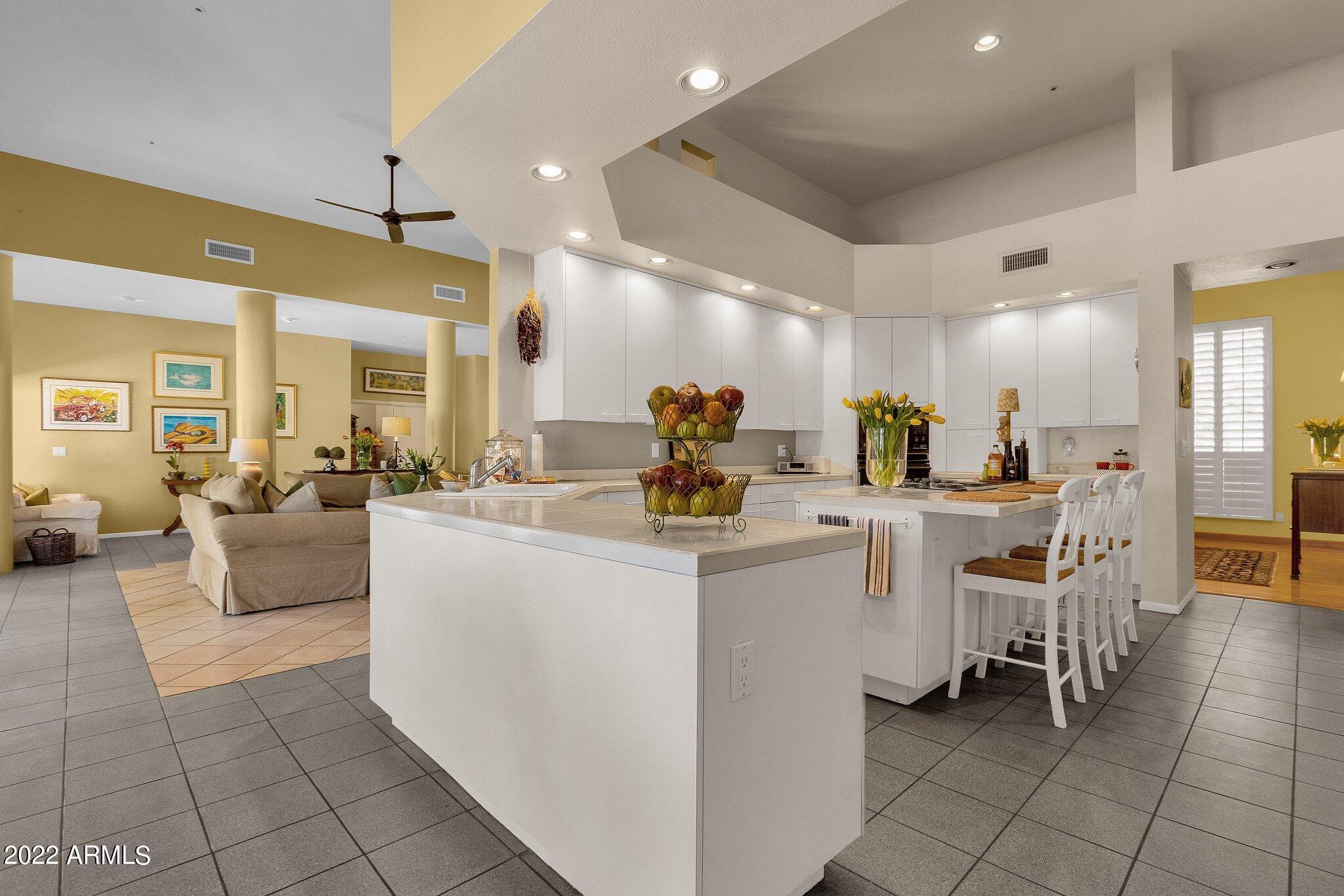 SCOTTSDALE RANCH 15 LOT 1-52 TR A-C - Residential