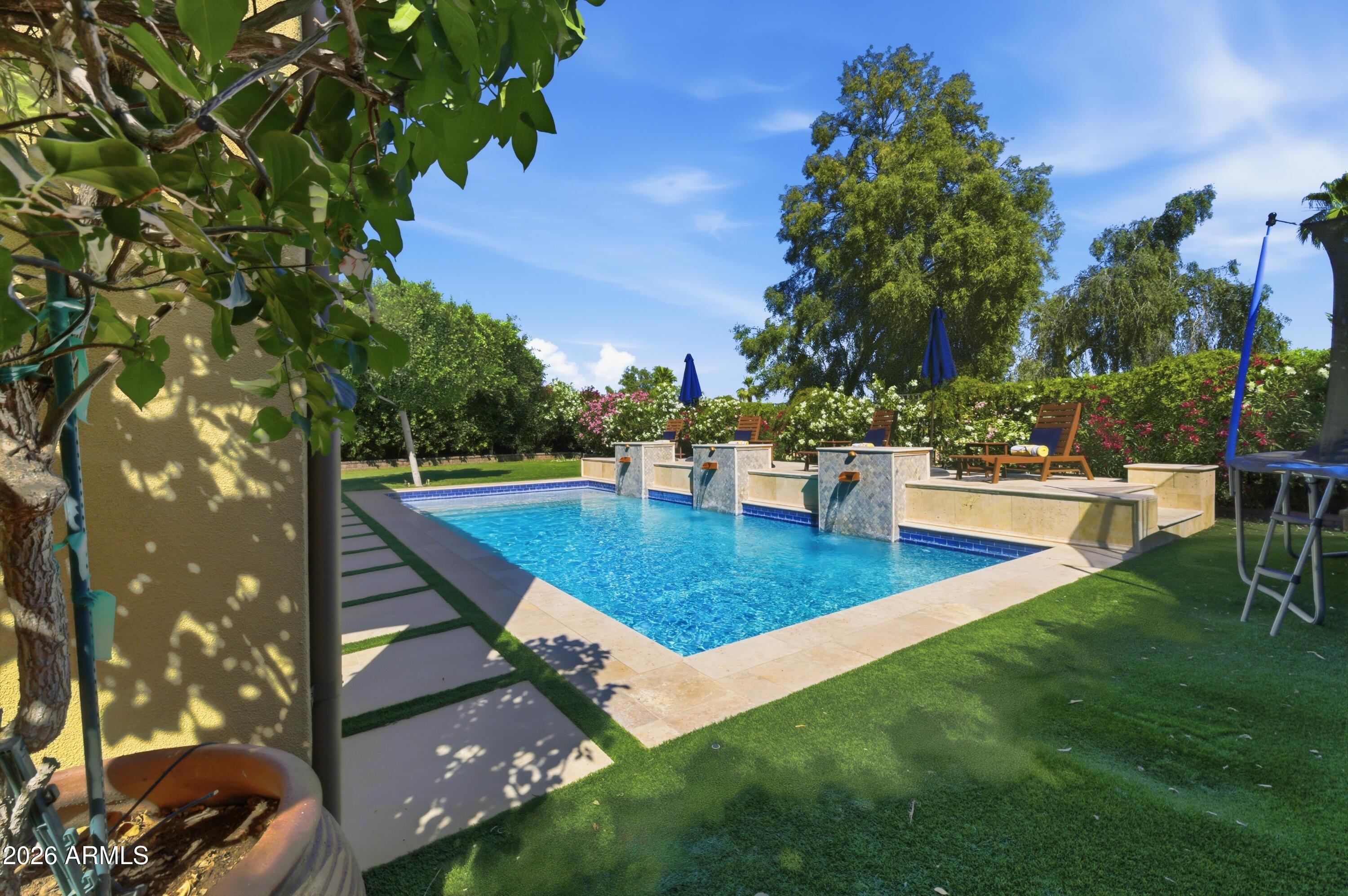 Cortile - Residential