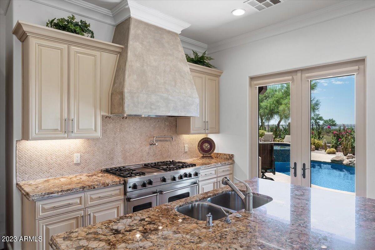Superstition Mountain - Residential