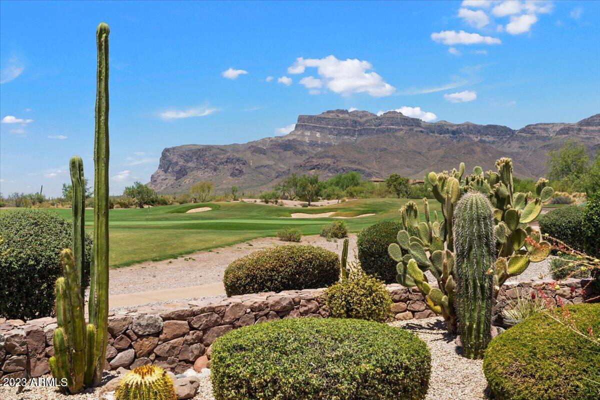 Superstition Mountain - Residential