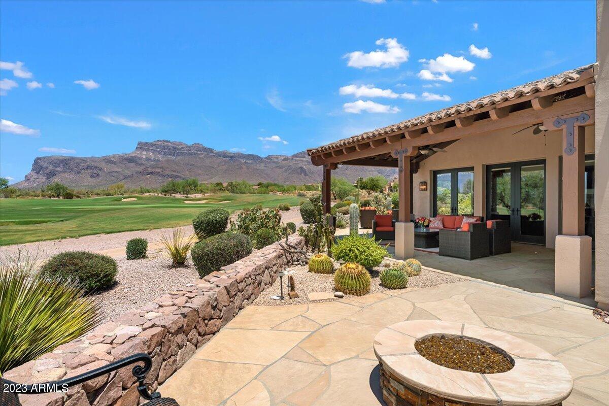 Superstition Mountain - Residential
