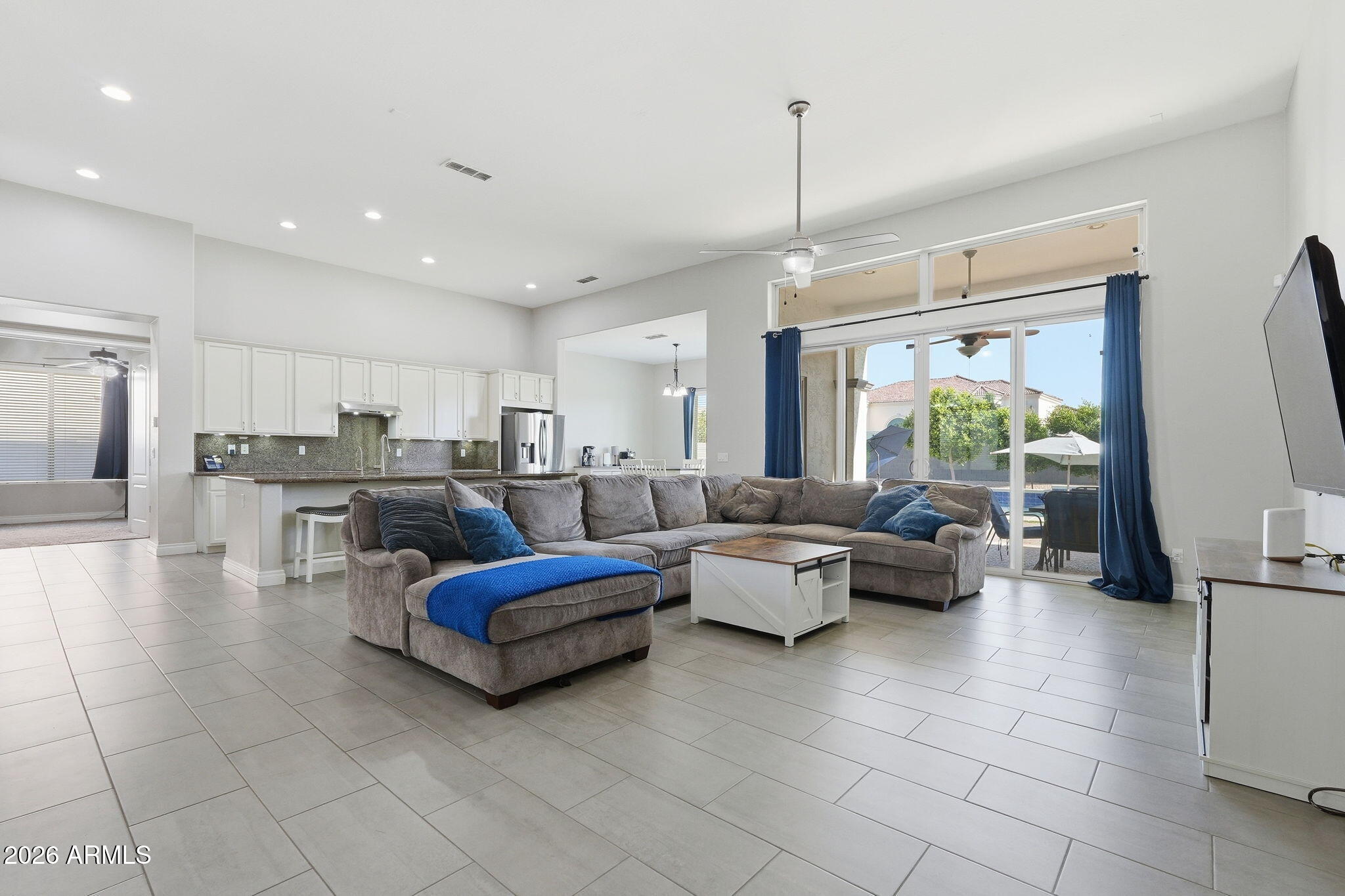 HIGLEY MANOR - Residential