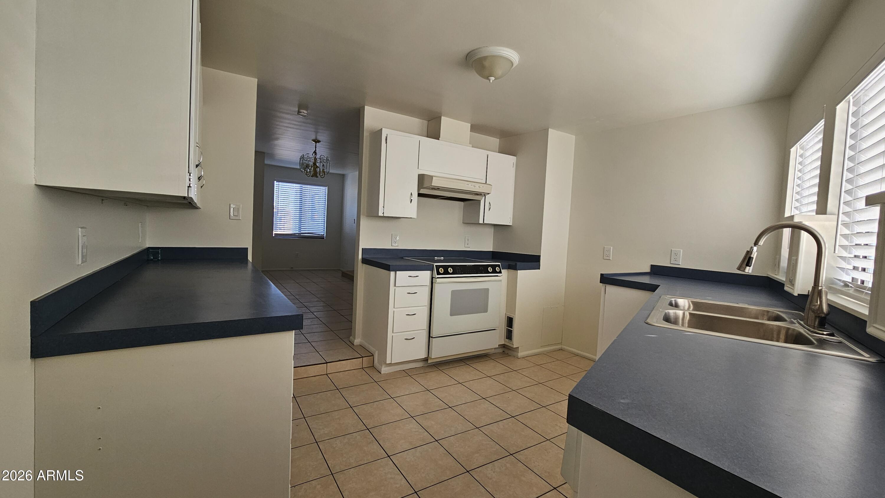 CASA CAMPANA UNIT 3 - Residential