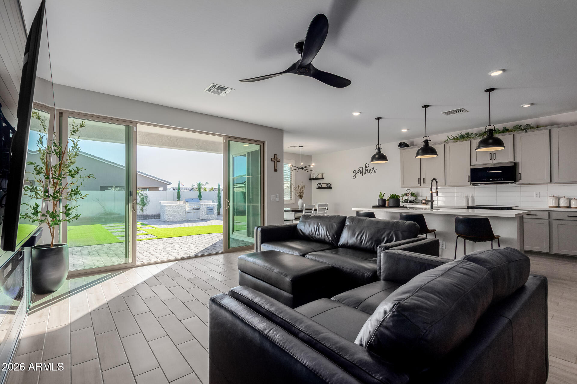 WALES RANCHES - Residential