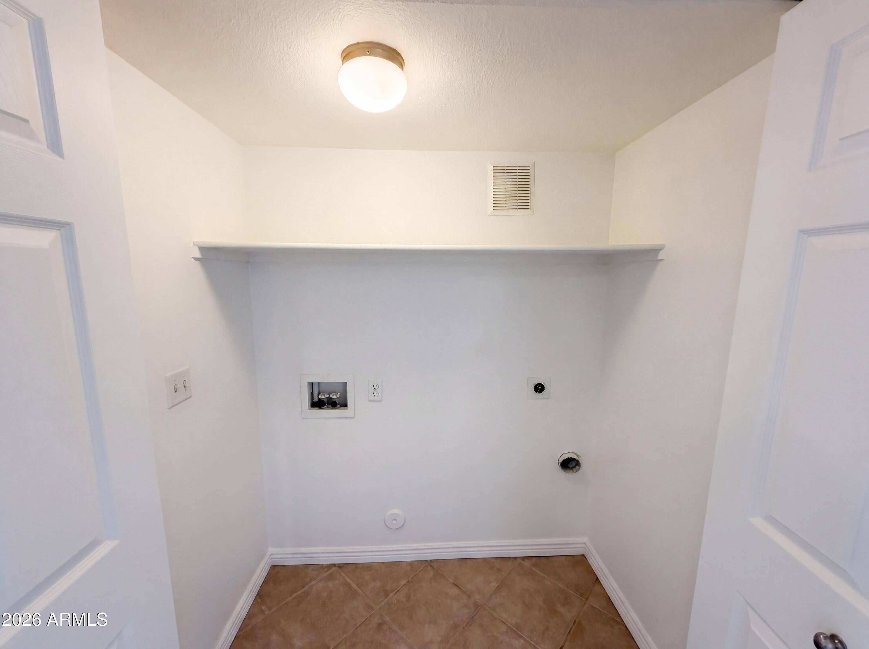 CORDILLERA CONDOMINIUM - Residential