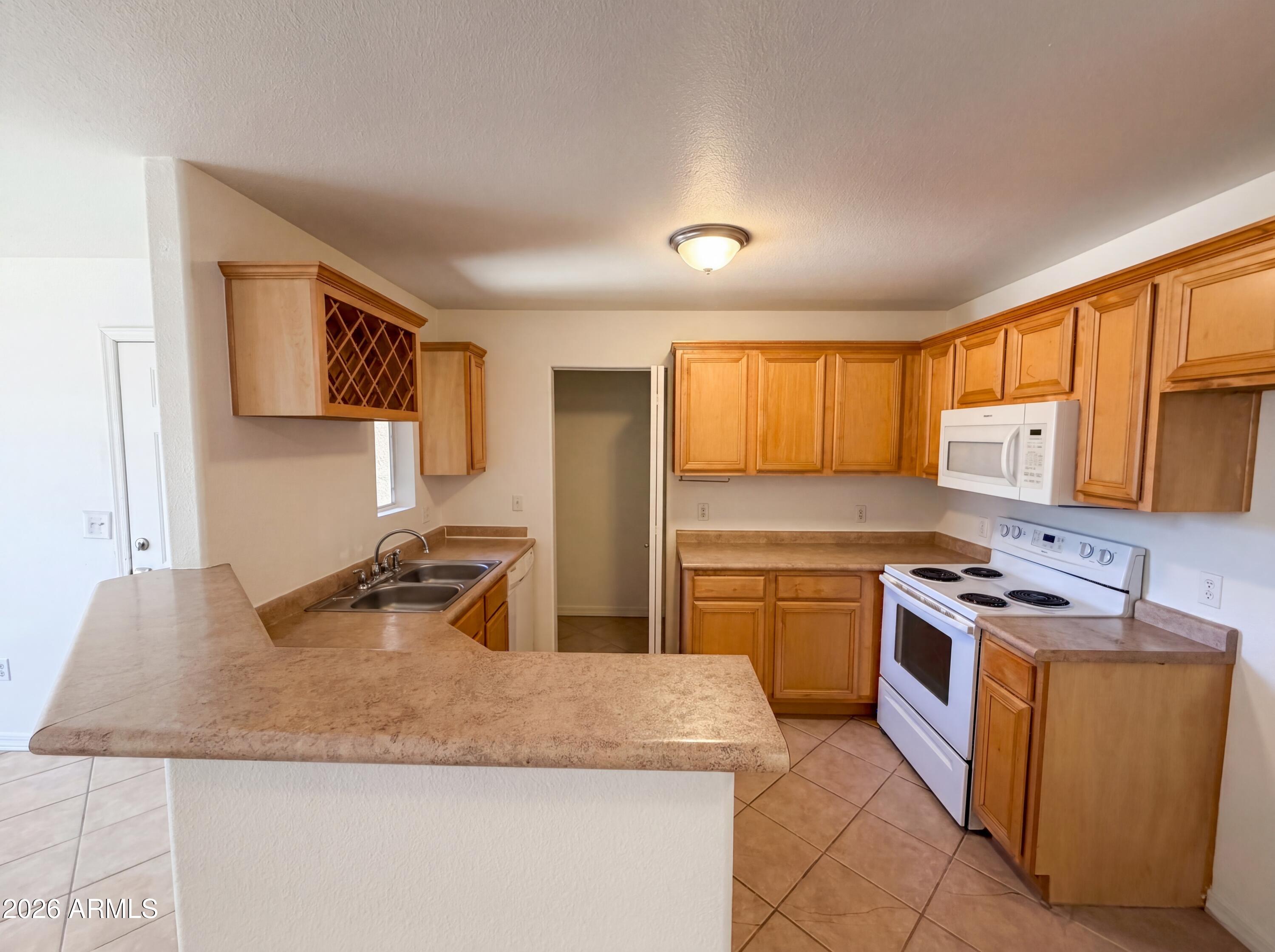 CORDILLERA CONDOMINIUM - Residential