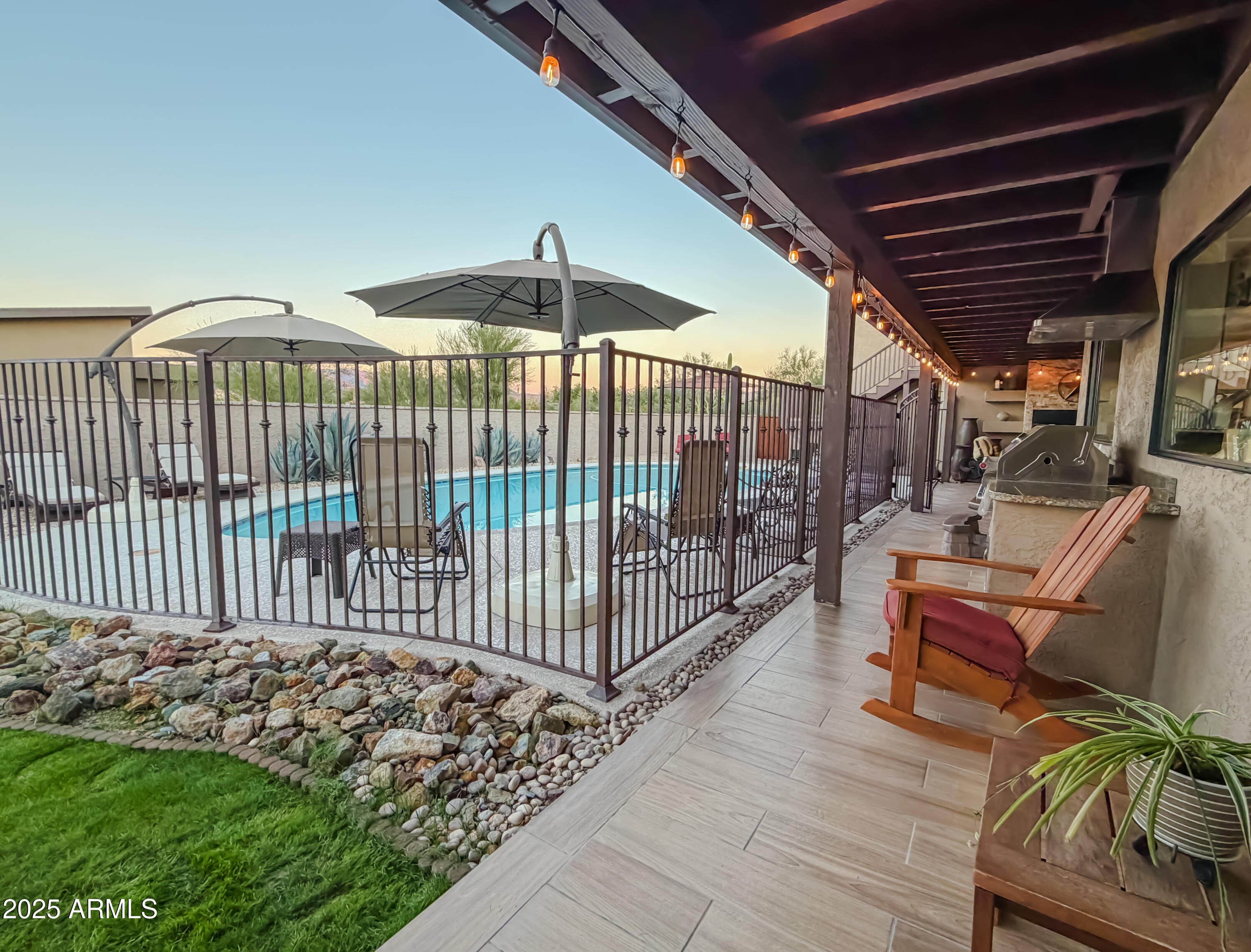 CAREFREE TOO - Residential