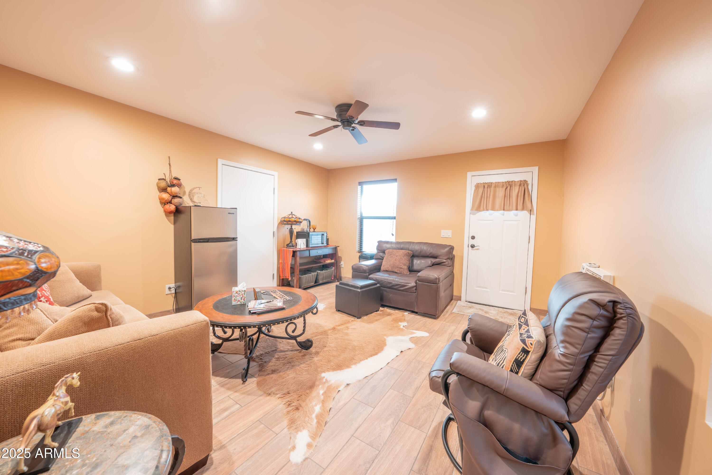 CAREFREE TOO - Residential