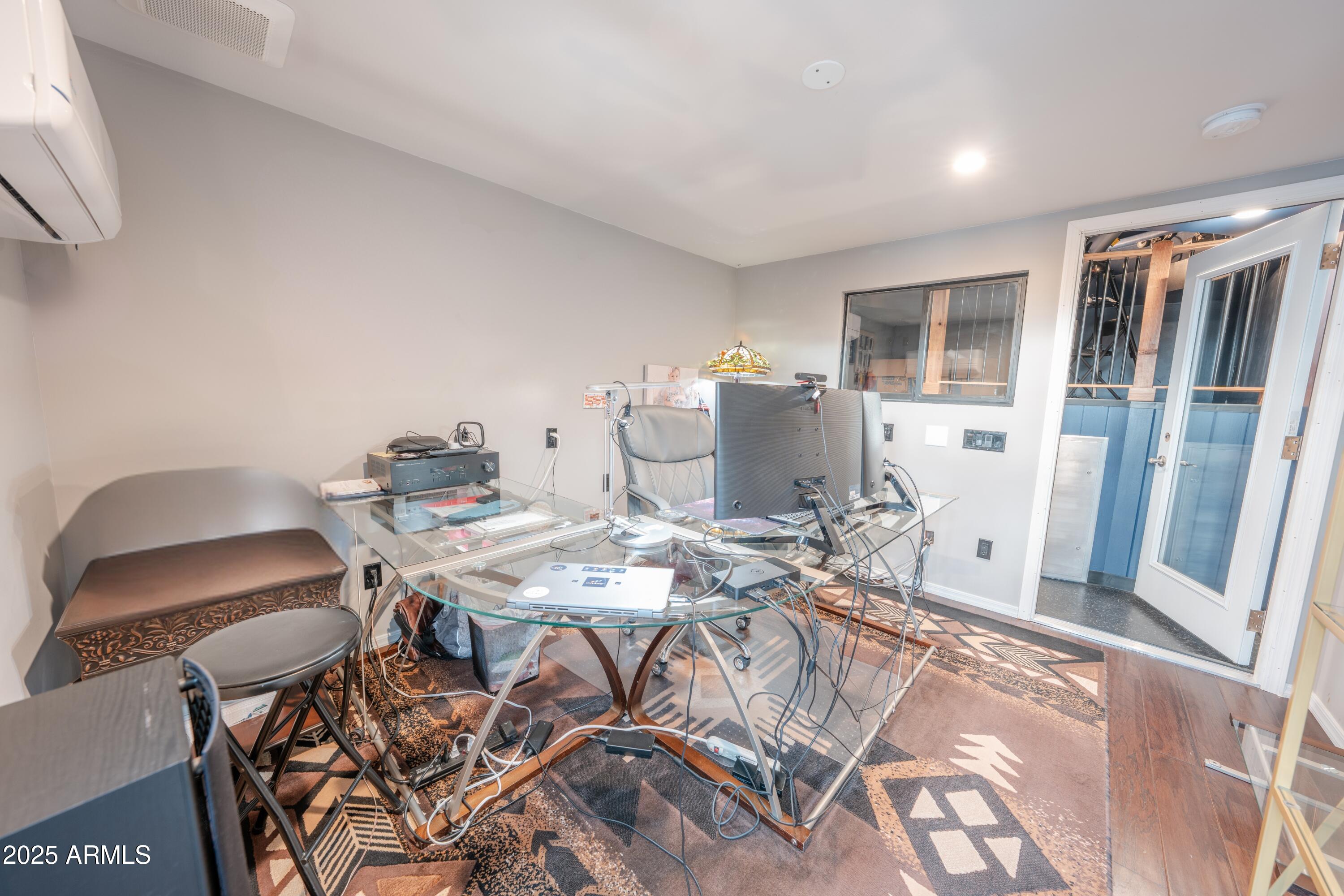 CAREFREE TOO - Residential