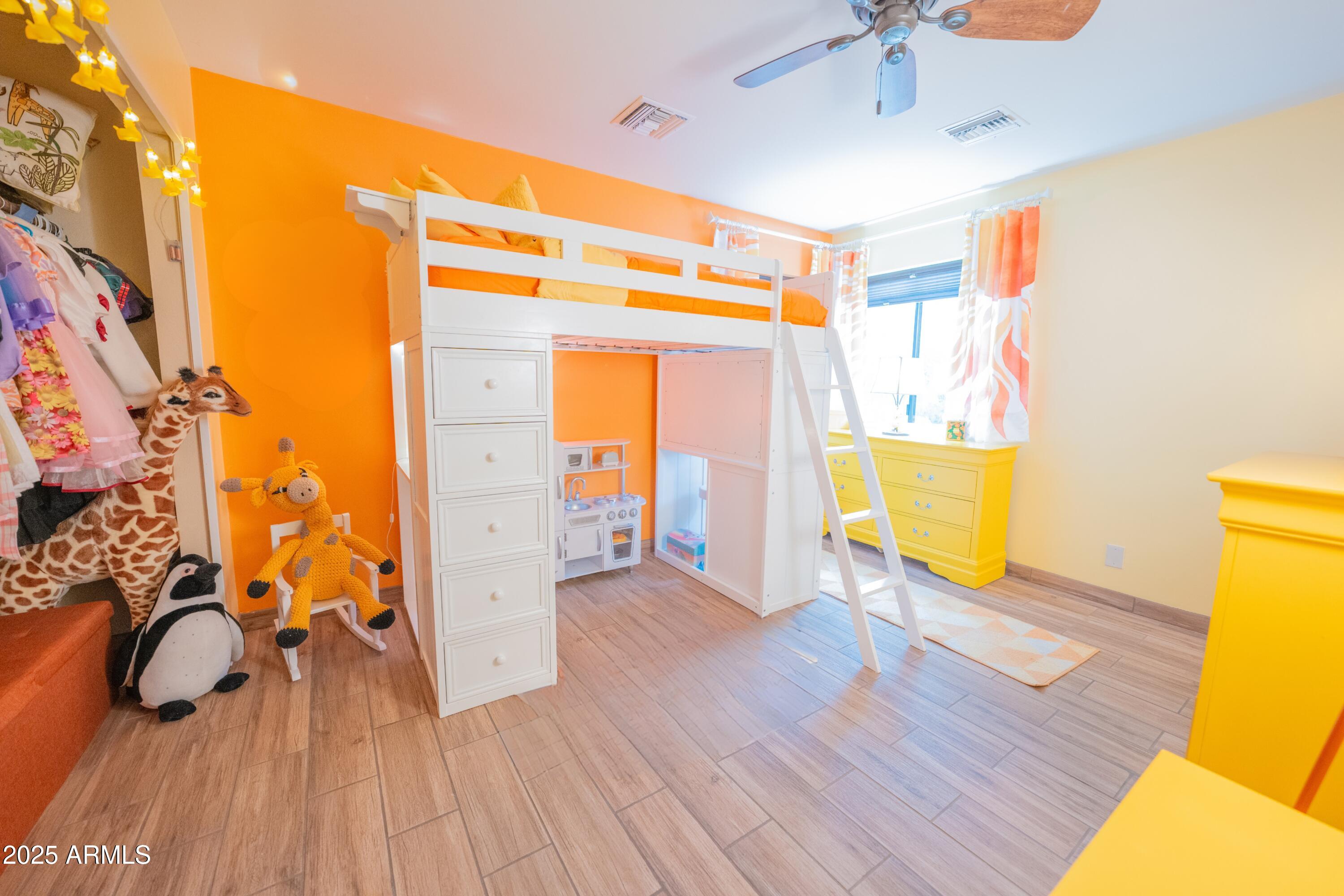 CAREFREE TOO - Residential