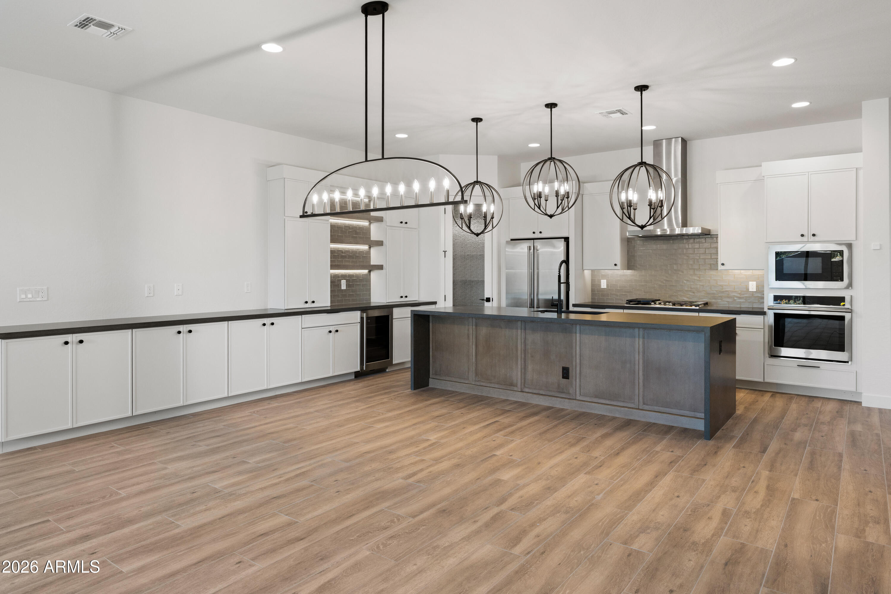 ACOMA ESTATES - Residential