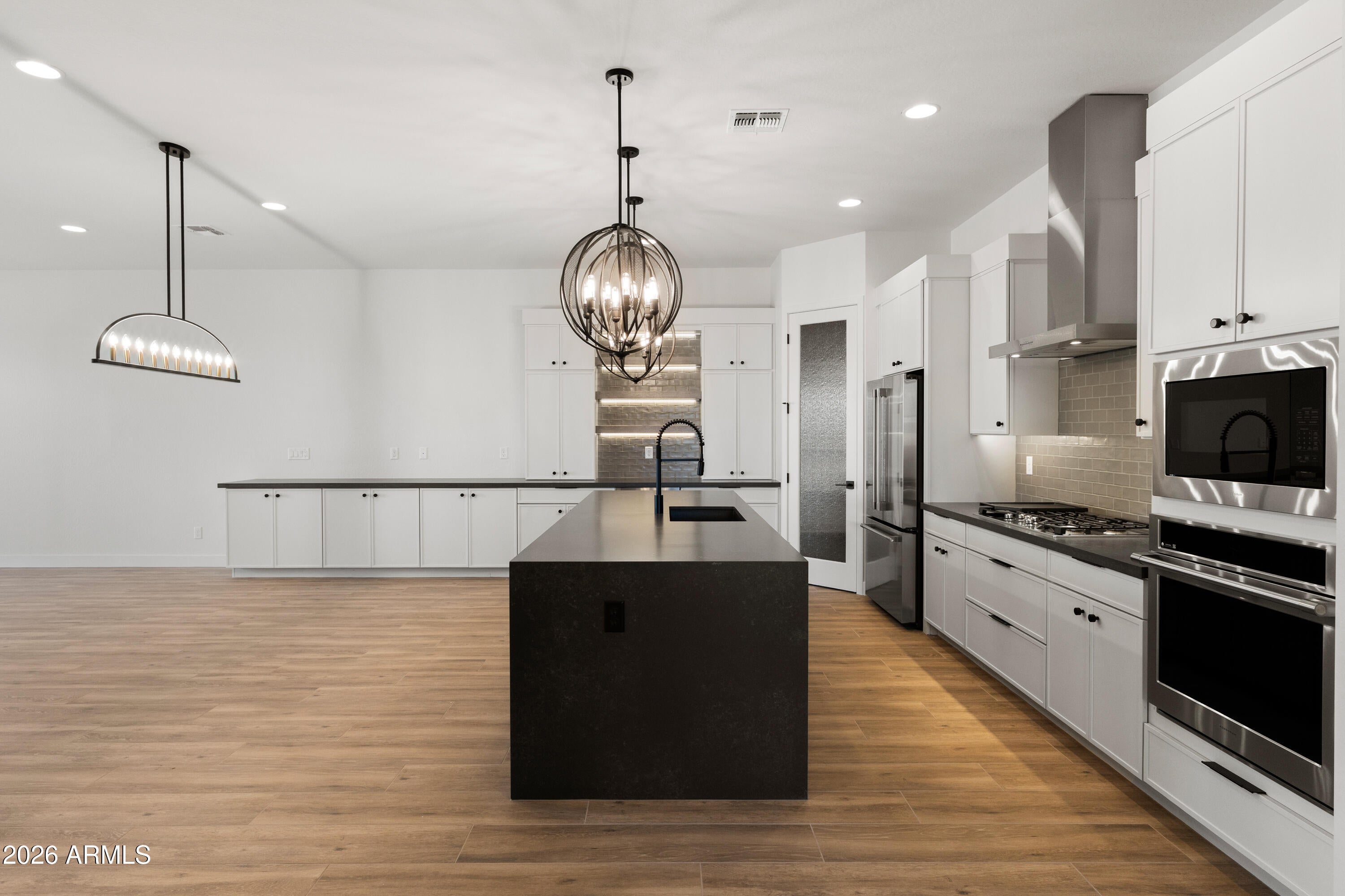 ACOMA ESTATES - Residential