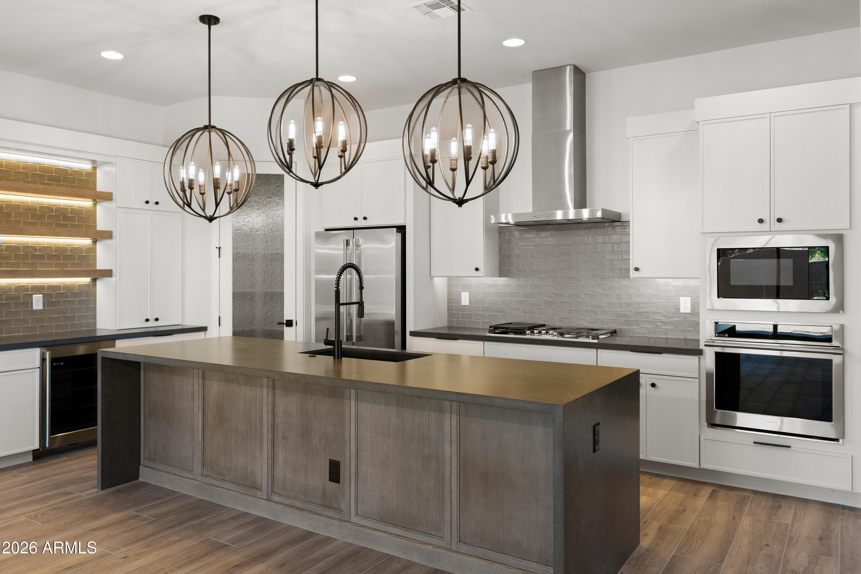 ACOMA ESTATES - Residential