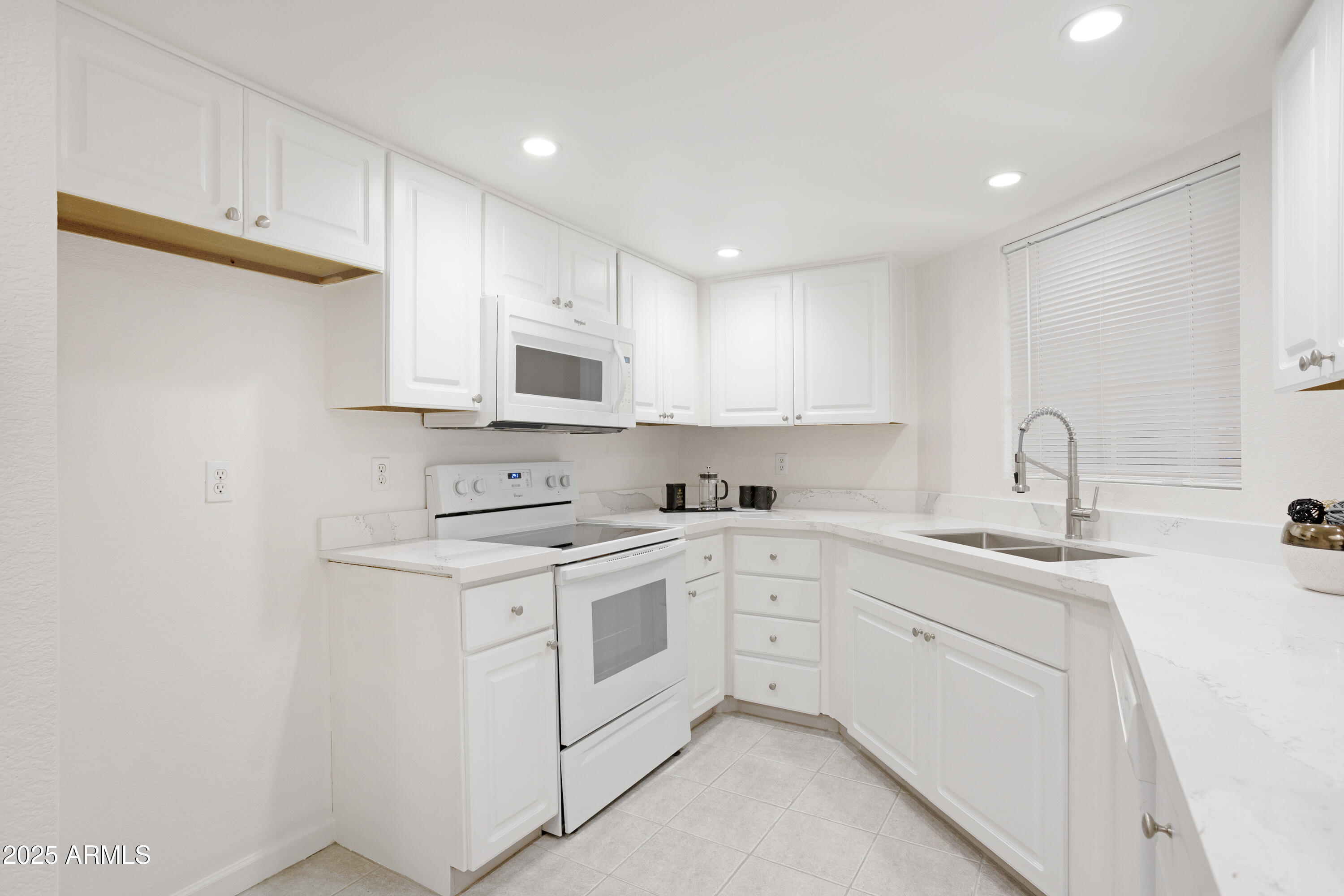 VILLAGES AT STONE CREEK CONDOMINIUMS - Residential