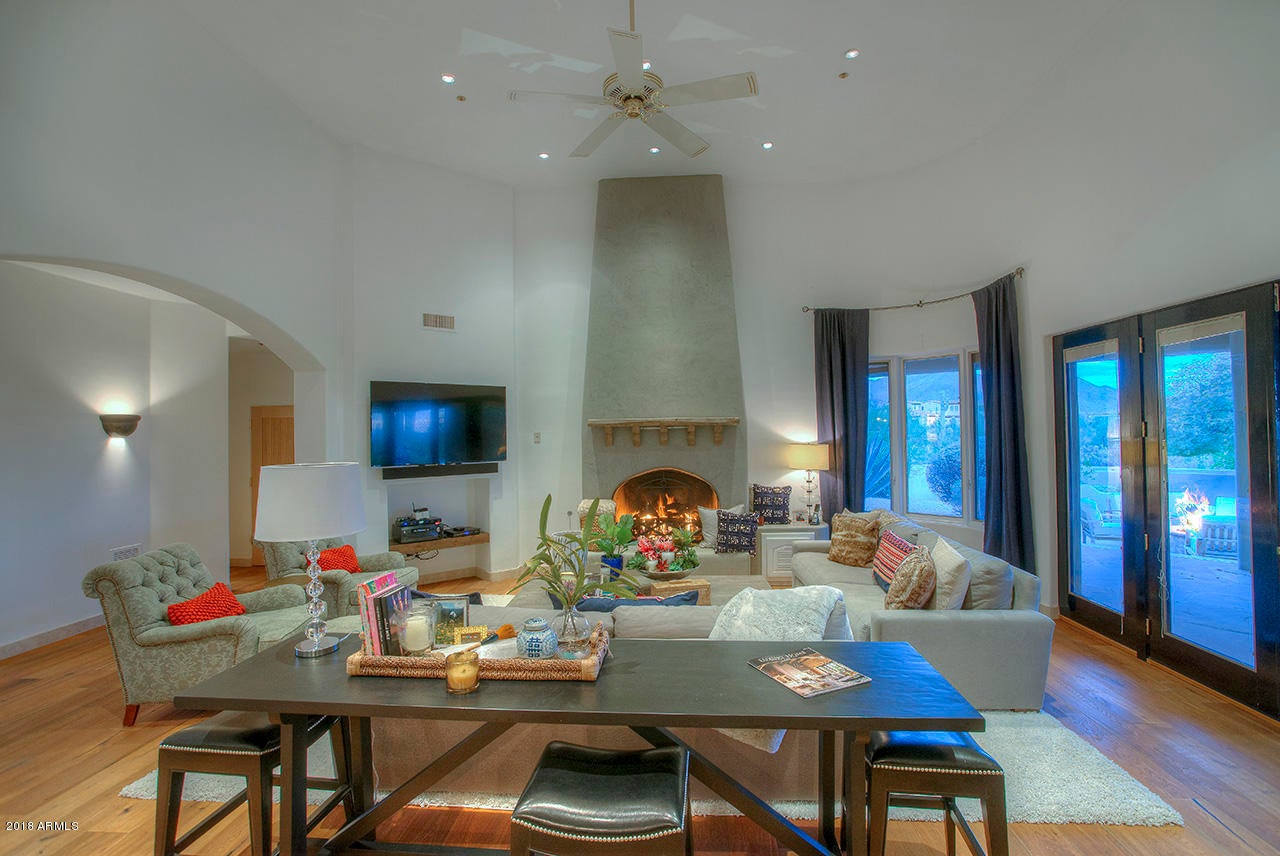 PINNACLE PEAK VISTAS 3 LOT 1-210 TR A-B - Residential
