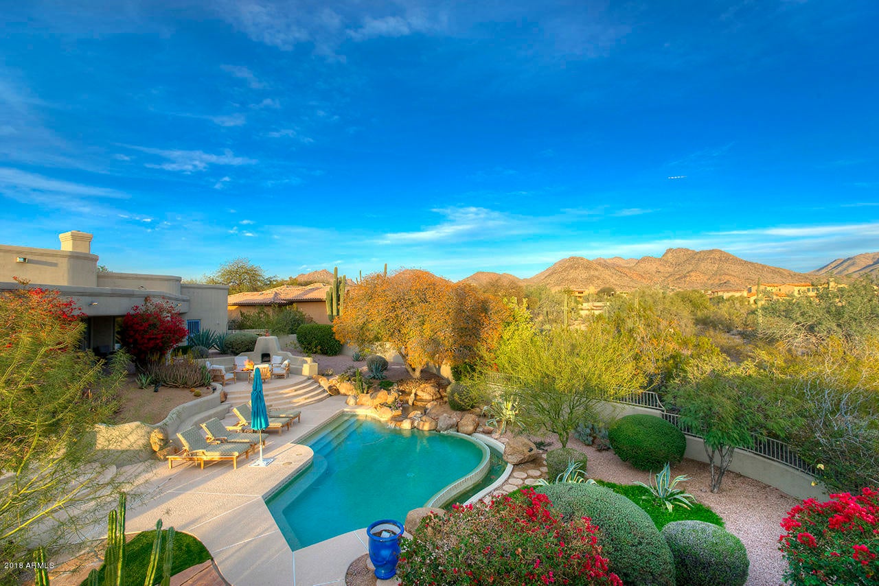 PINNACLE PEAK VISTAS 3 LOT 1-210 TR A-B - Residential