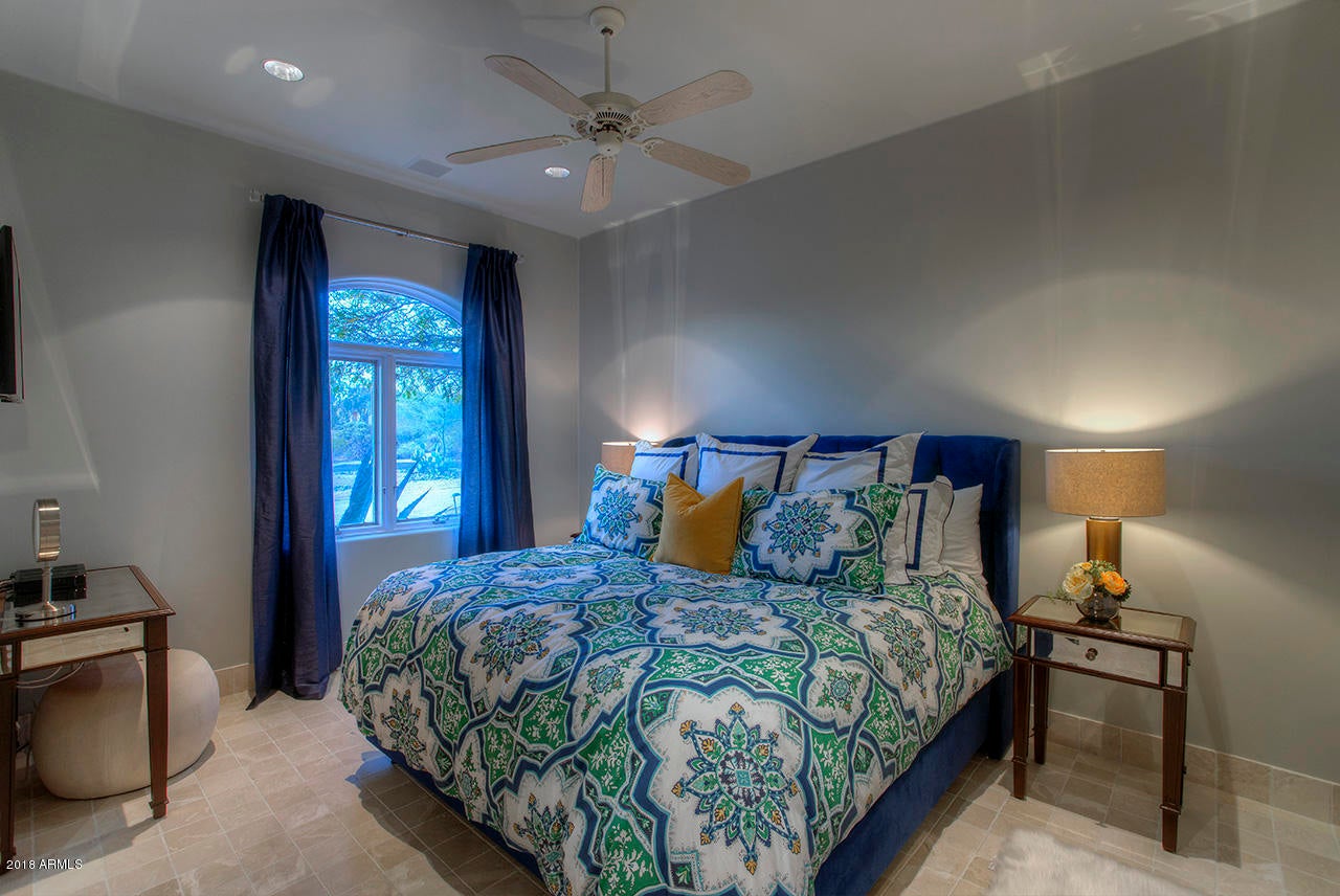 PINNACLE PEAK VISTAS 3 LOT 1-210 TR A-B - Residential