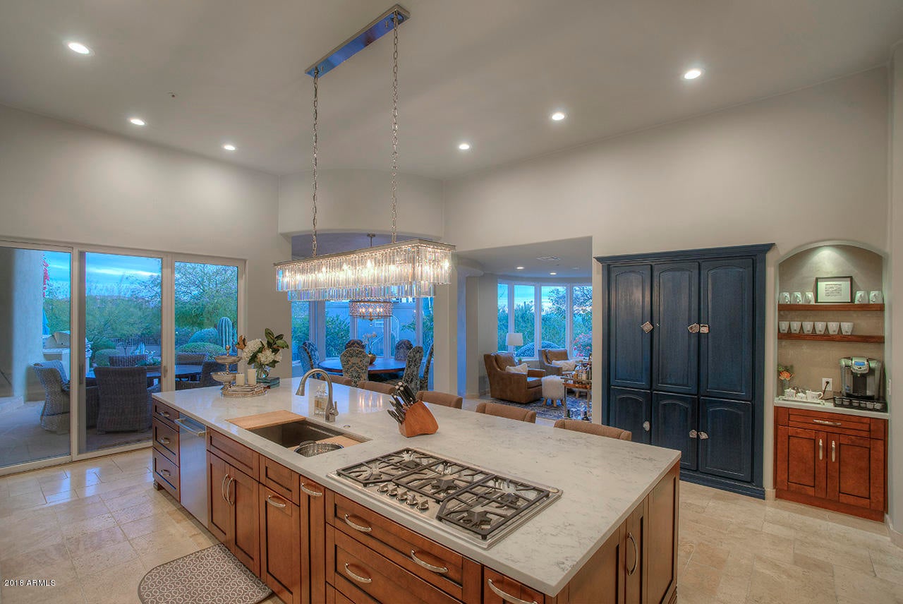 PINNACLE PEAK VISTAS 3 LOT 1-210 TR A-B - Residential