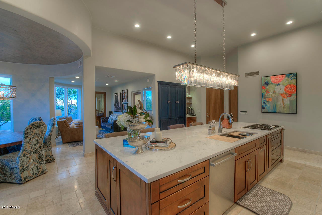 PINNACLE PEAK VISTAS 3 LOT 1-210 TR A-B - Residential