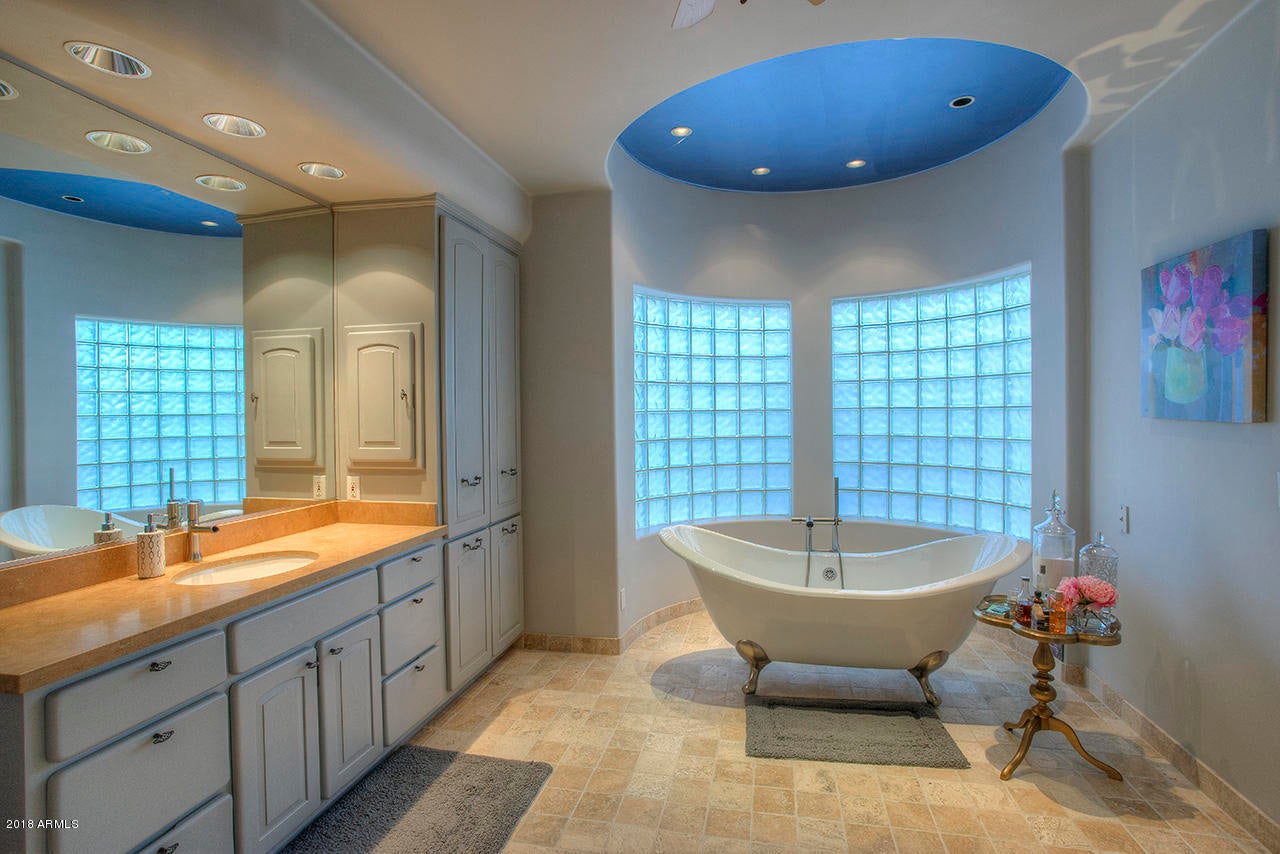 PINNACLE PEAK VISTAS 3 LOT 1-210 TR A-B - Residential