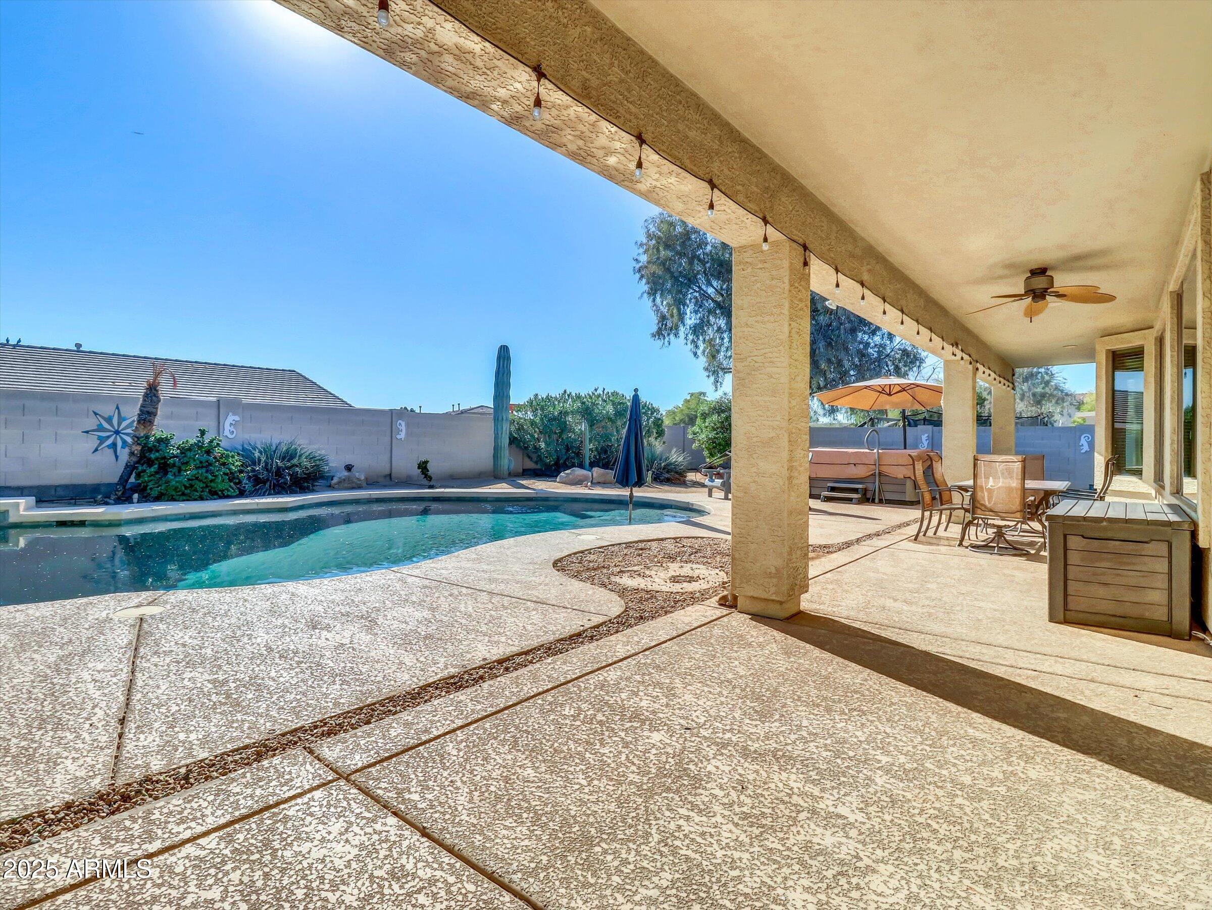 PALM VALLEY PHASE 2 PARCEL 1 - Residential