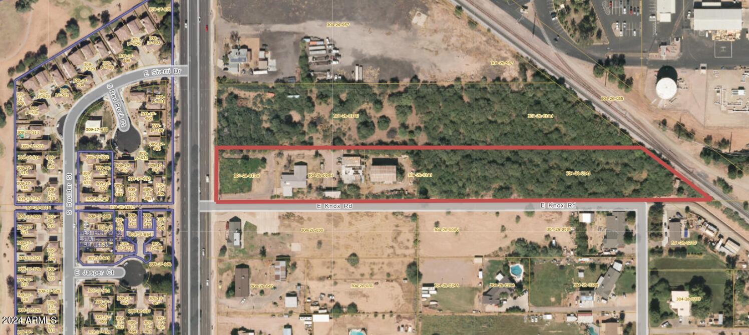 Rare Acreage in Gilbert. Nearly 5 acres. Existing home is approximately 2700 sqft. Or build your own dream home in the heart of Gilbert on this irrigated horse property. Looking for an investment property - Many Development Opportunities are available on these 3 parcels currently zoned R43. Adjoining nearly 5 acre parcel may also be available for those seeking larger acreage. Don't miss this rare opportunity to live on or develop roughly 5-10 acres in a highly desired Gilbert location - just 1.5 miles to Loop 202 or 4 miles to US 60.