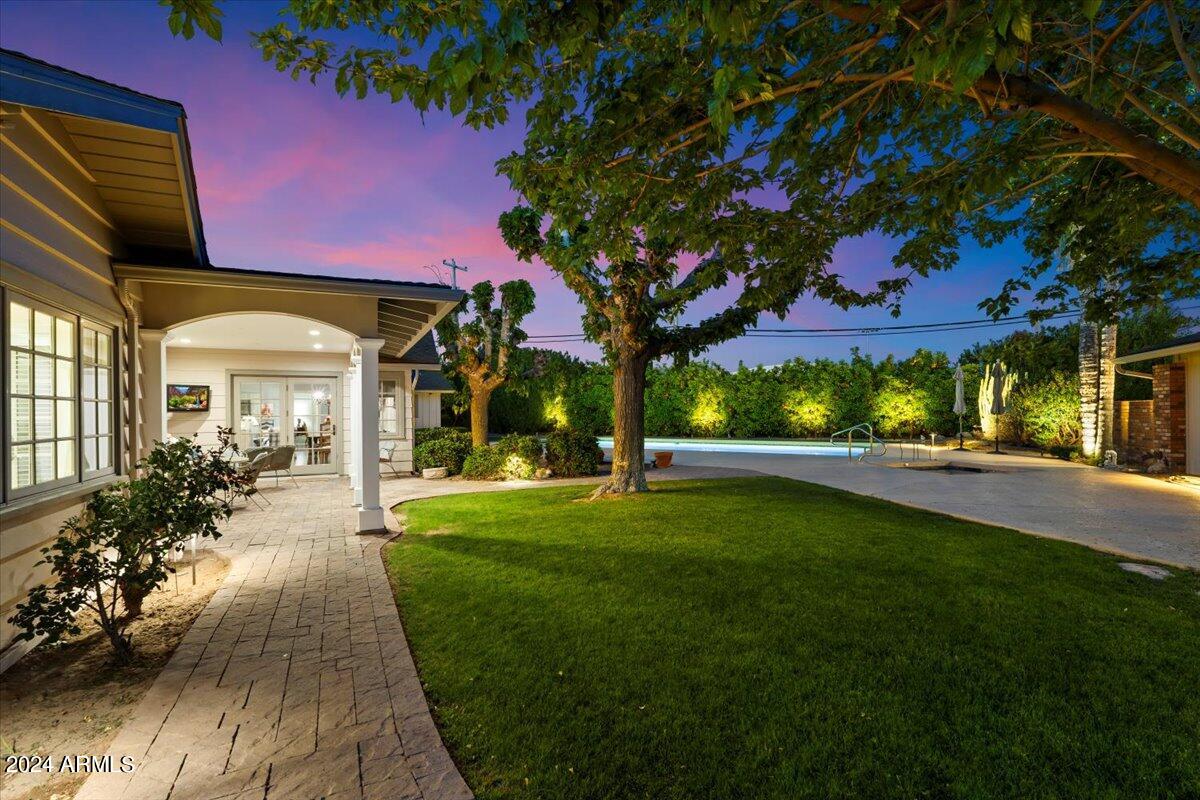 MEADOWS - Residential