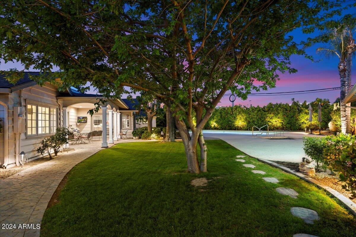 MEADOWS - Residential