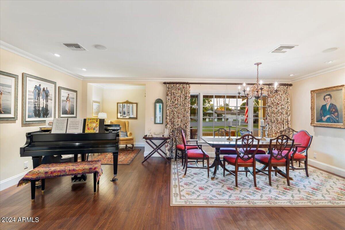 MEADOWS - Residential