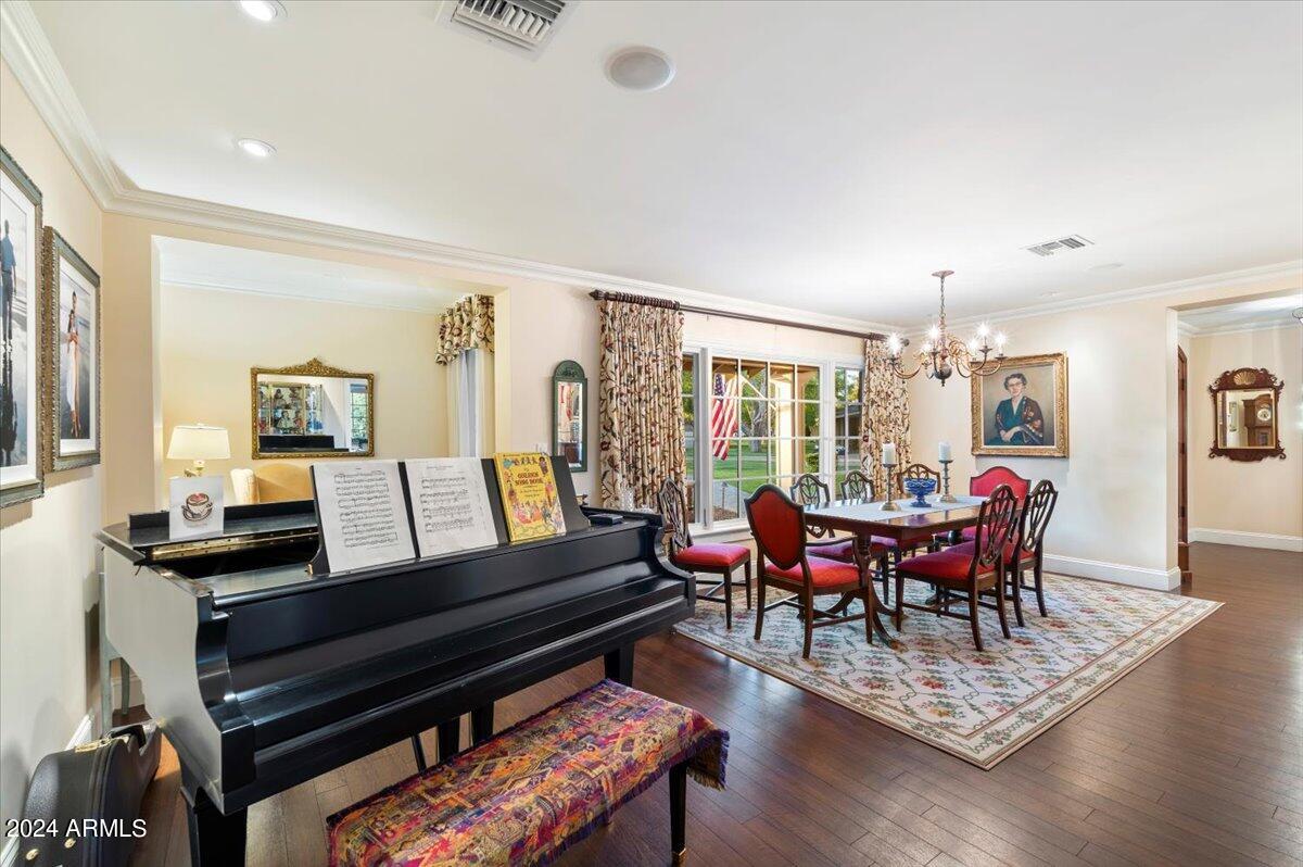 MEADOWS - Residential