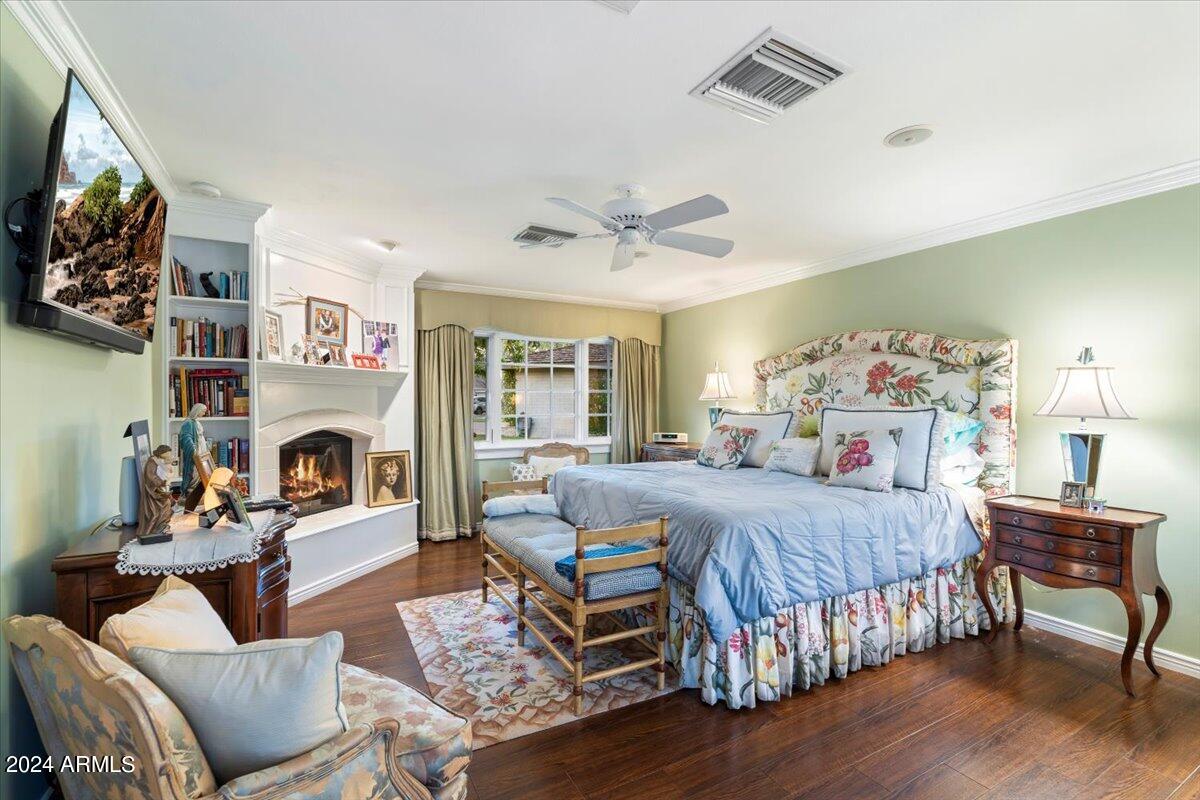 MEADOWS - Residential
