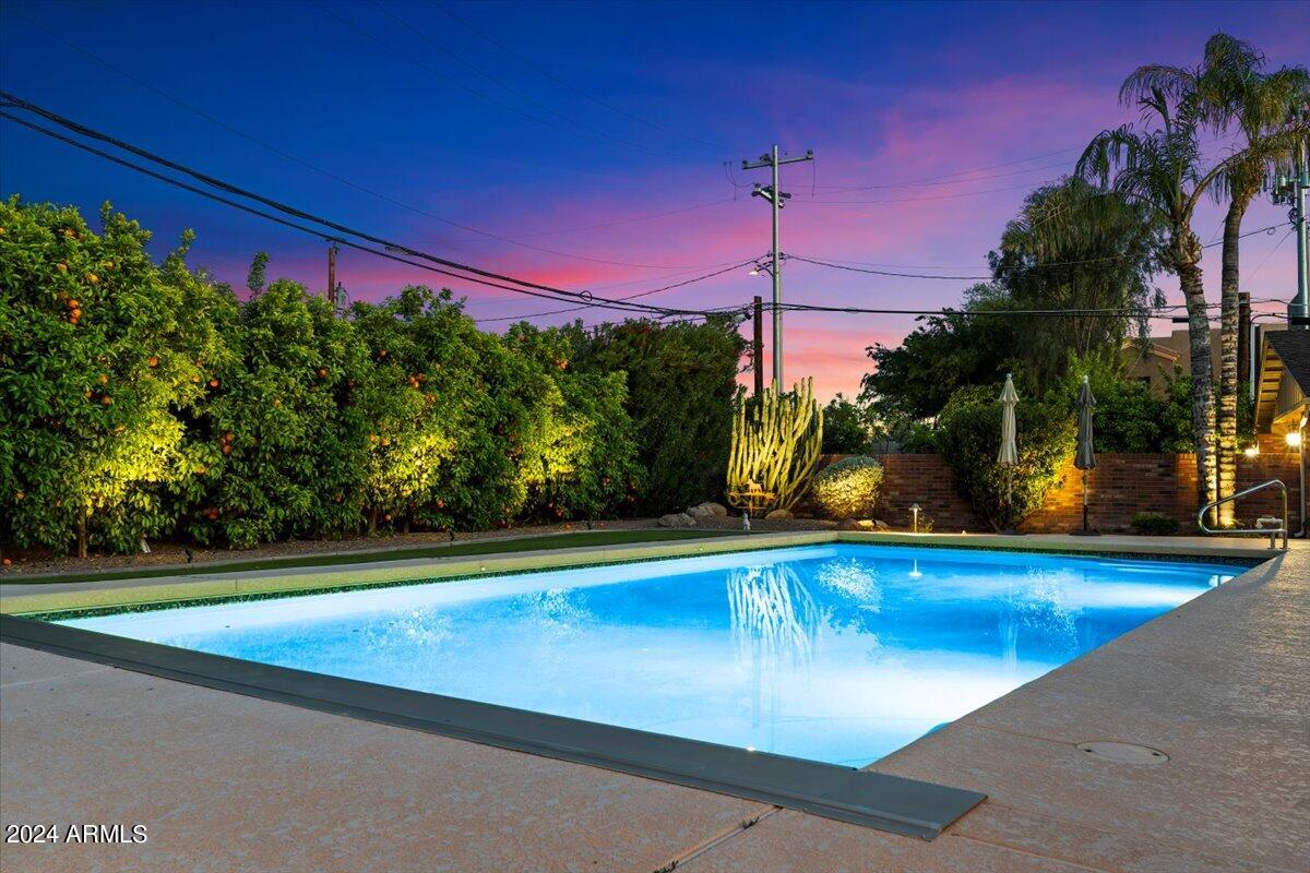 MEADOWS - Residential