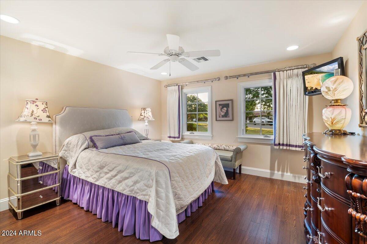 MEADOWS - Residential