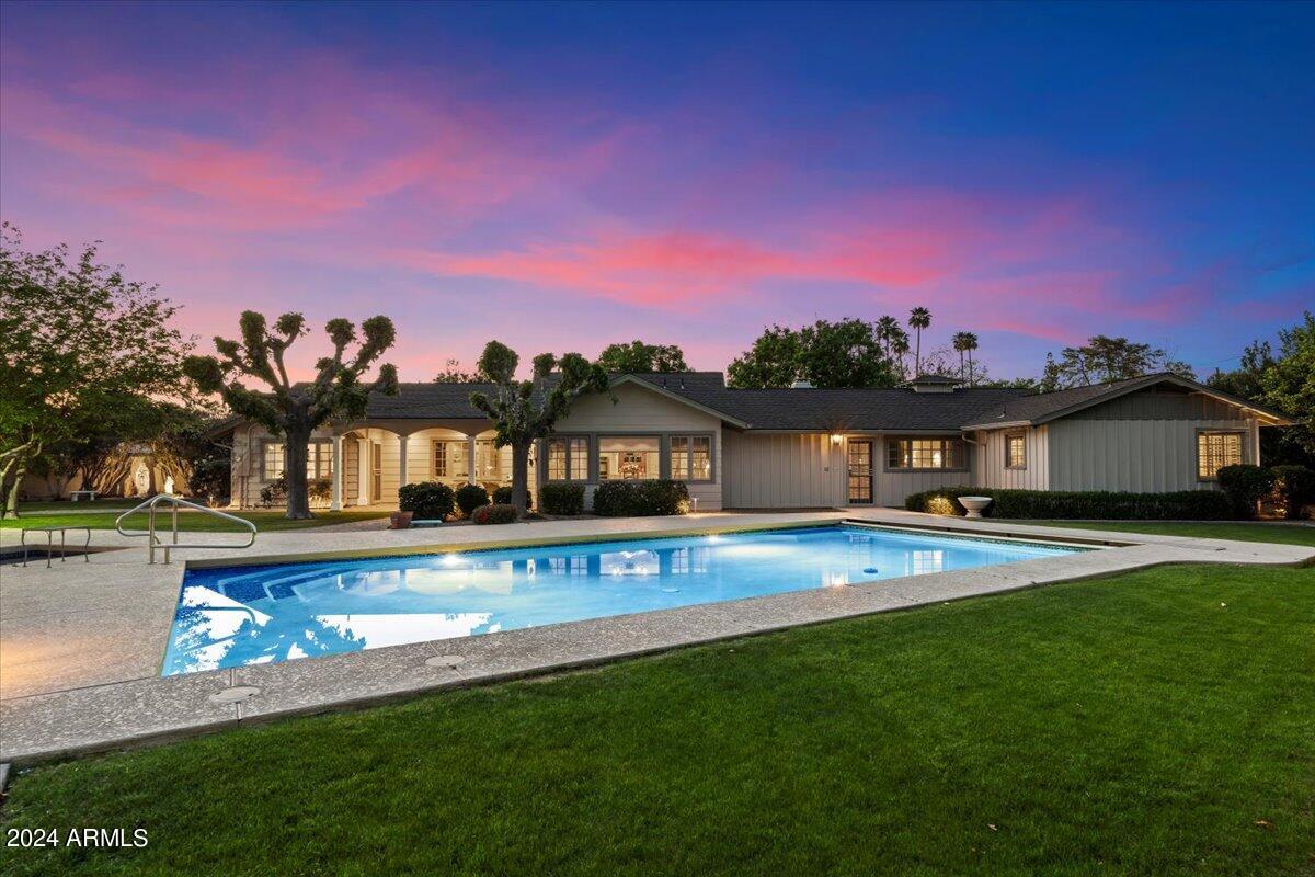 MEADOWS - Residential