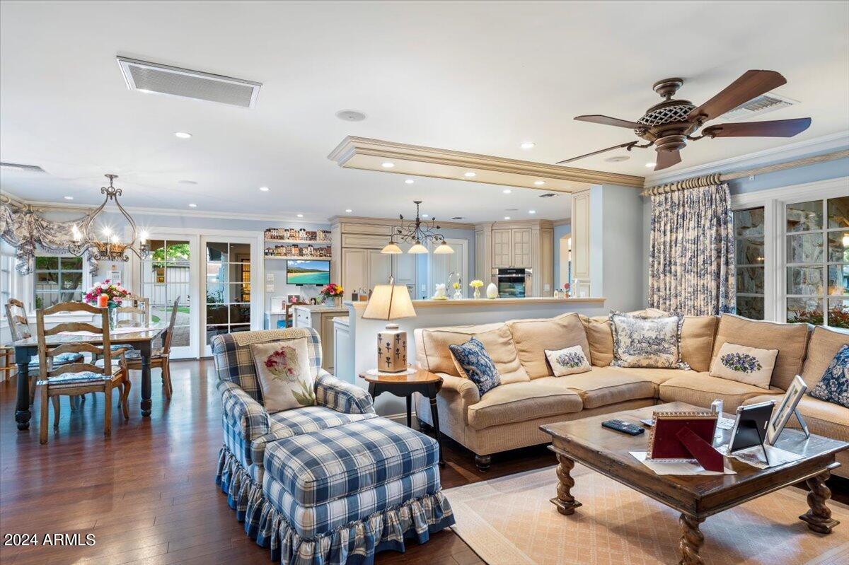 MEADOWS - Residential