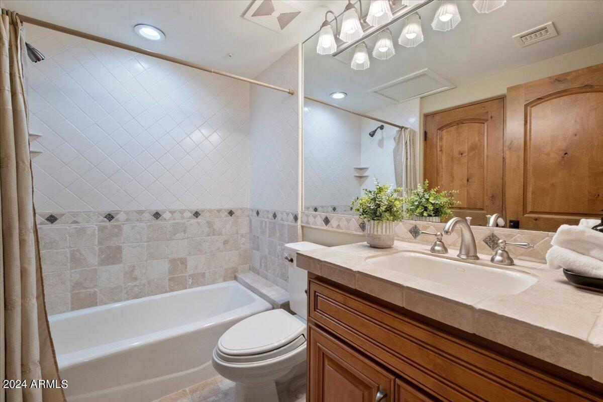 LAS SENDAS - Residential