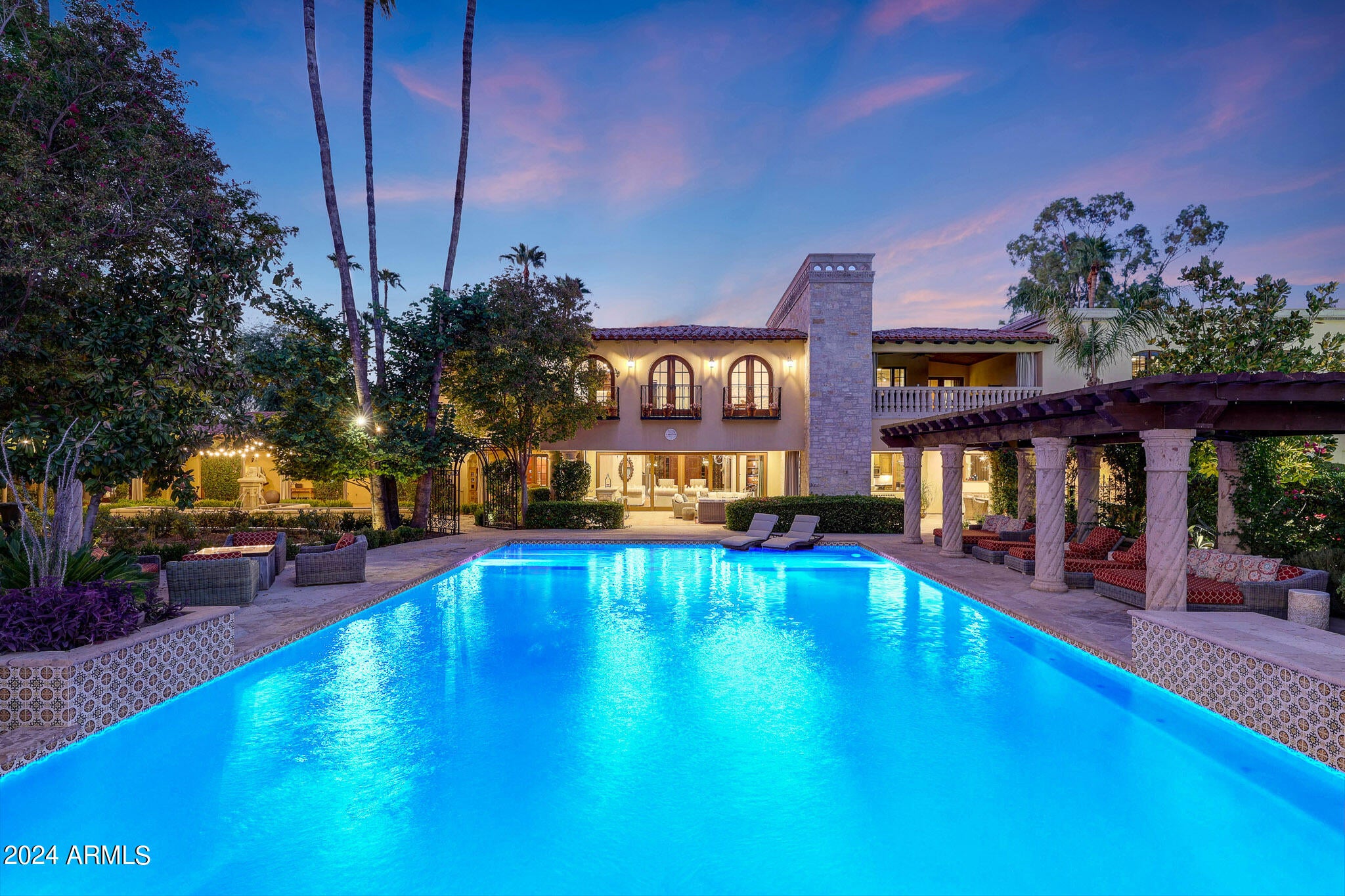EQUESTRIAN MANOR UNIT 1 - Residential