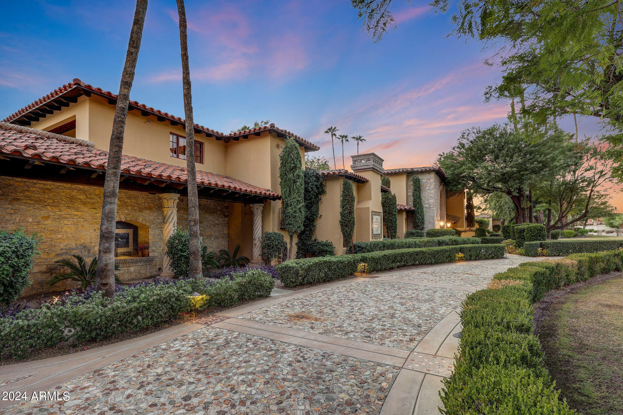 EQUESTRIAN MANOR UNIT 1 - Residential