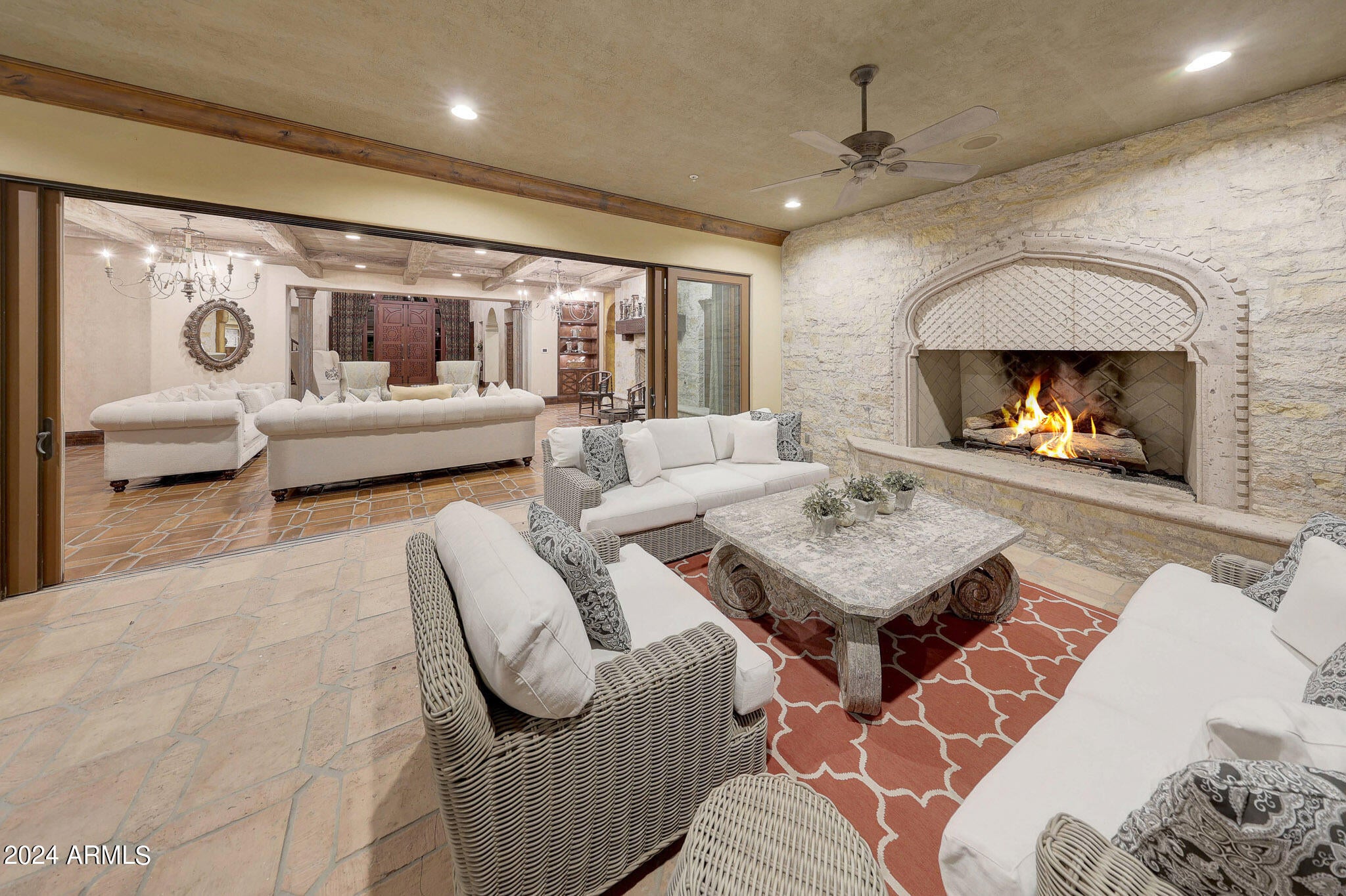 EQUESTRIAN MANOR UNIT 1 - Residential