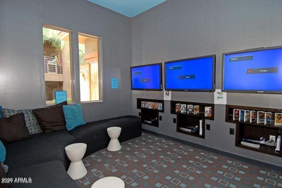 EDGE AT GRAYHAWK - Residential